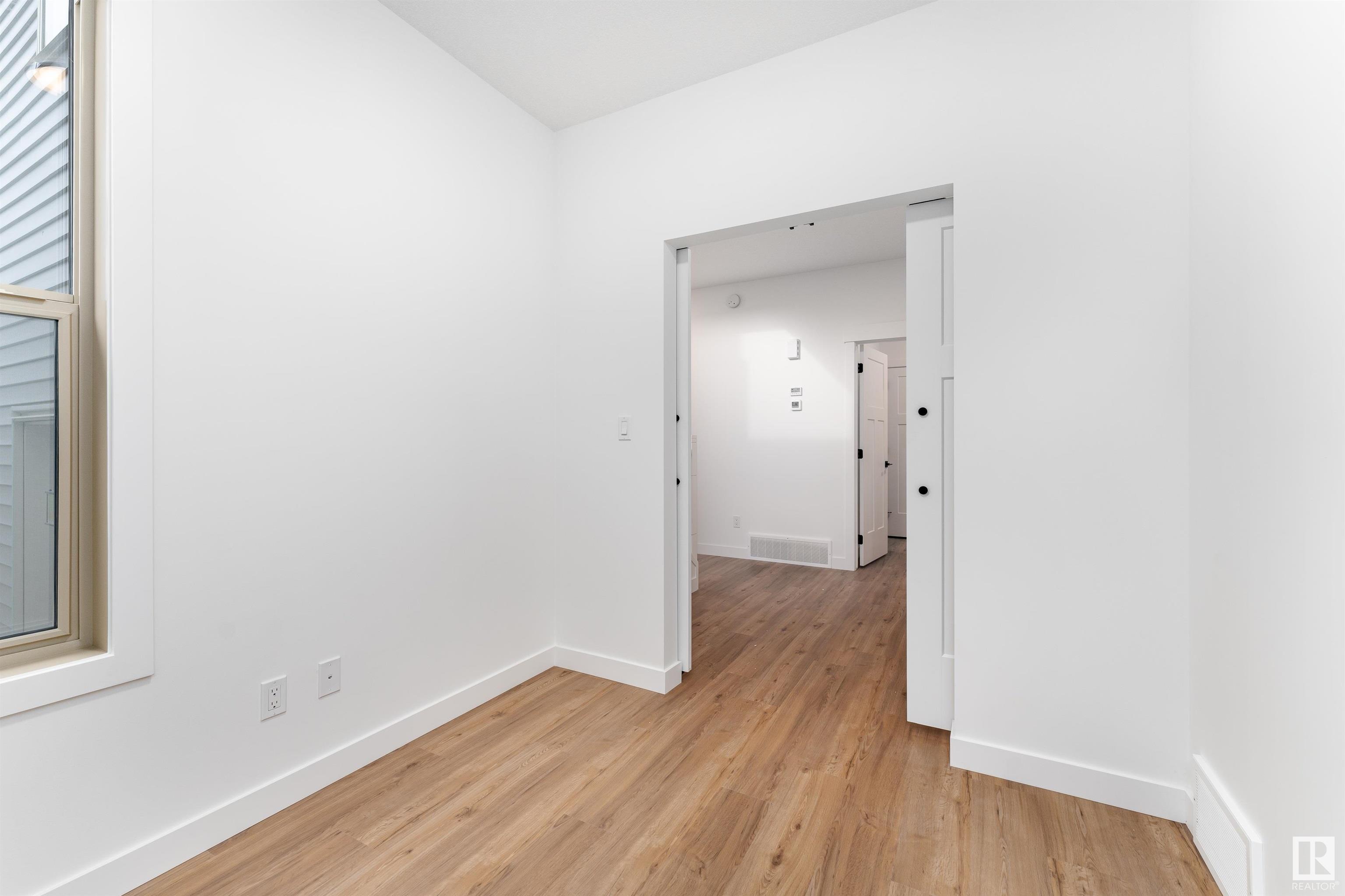      53 GLADSTONE BN , Spruce Grove,  ,T7X 0Z6 ;  Listing Number: MLS E4410355