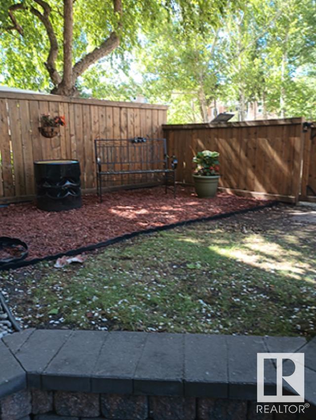      #114 9010 106 AV NW , Edmonton,  ,T5H 4K3 ;  Listing Number: MLS E4410376