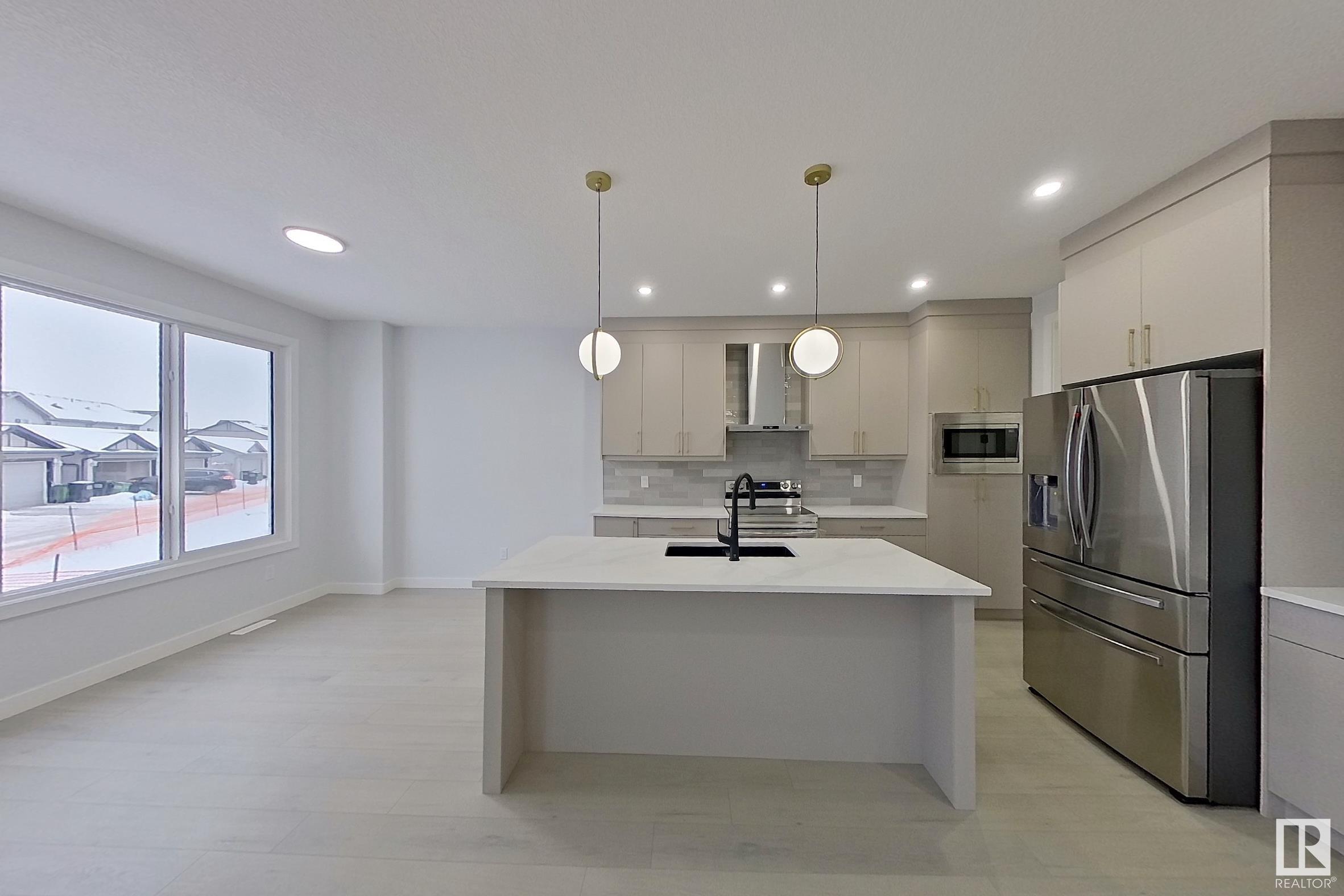      17712 74 ST NW , Edmonton,  ,T5Z 0N4 ;  Listing Number: MLS E4410847