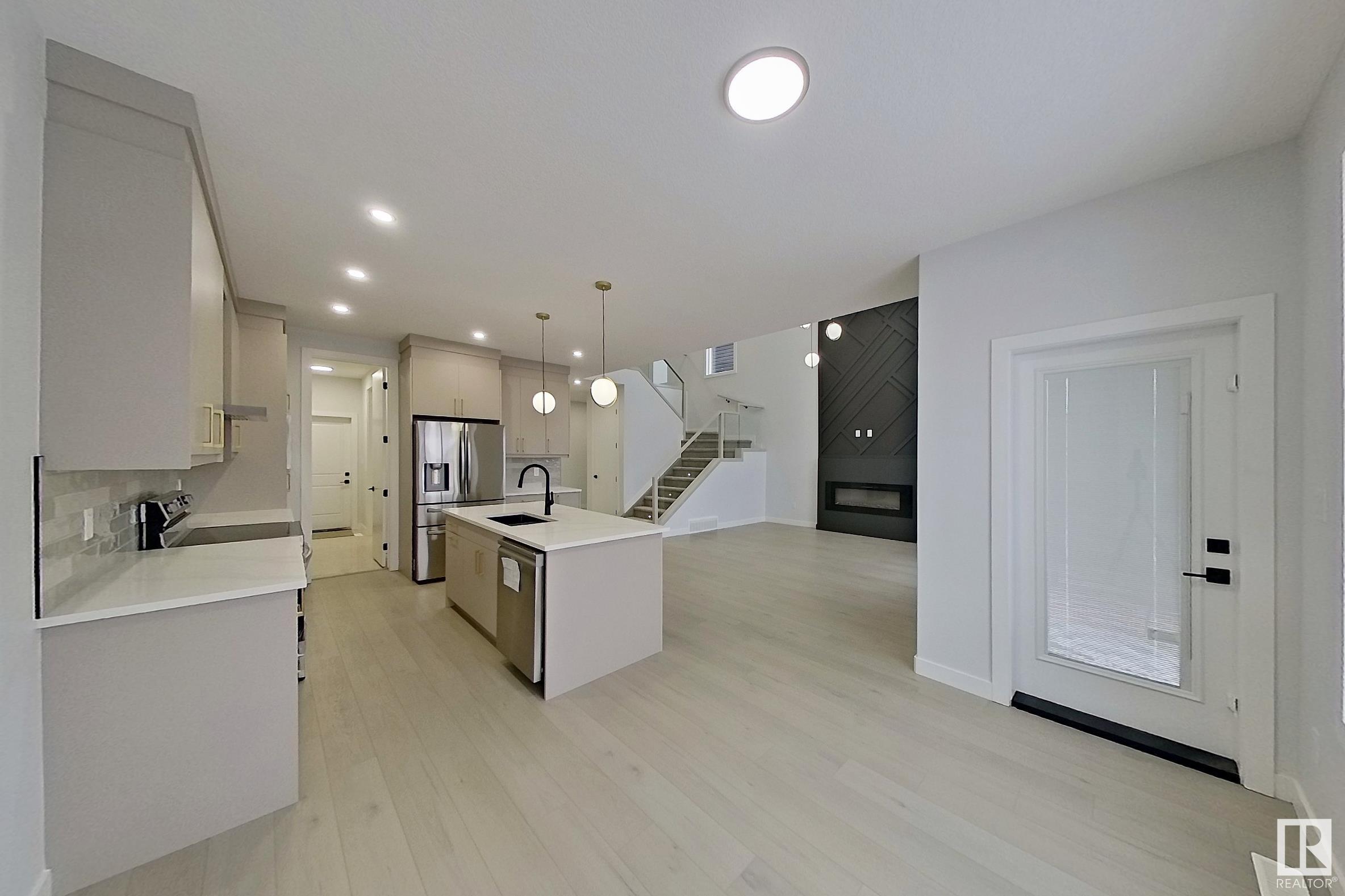      17712 74 ST NW , Edmonton,  ,T5Z 0N4 ;  Listing Number: MLS E4410847