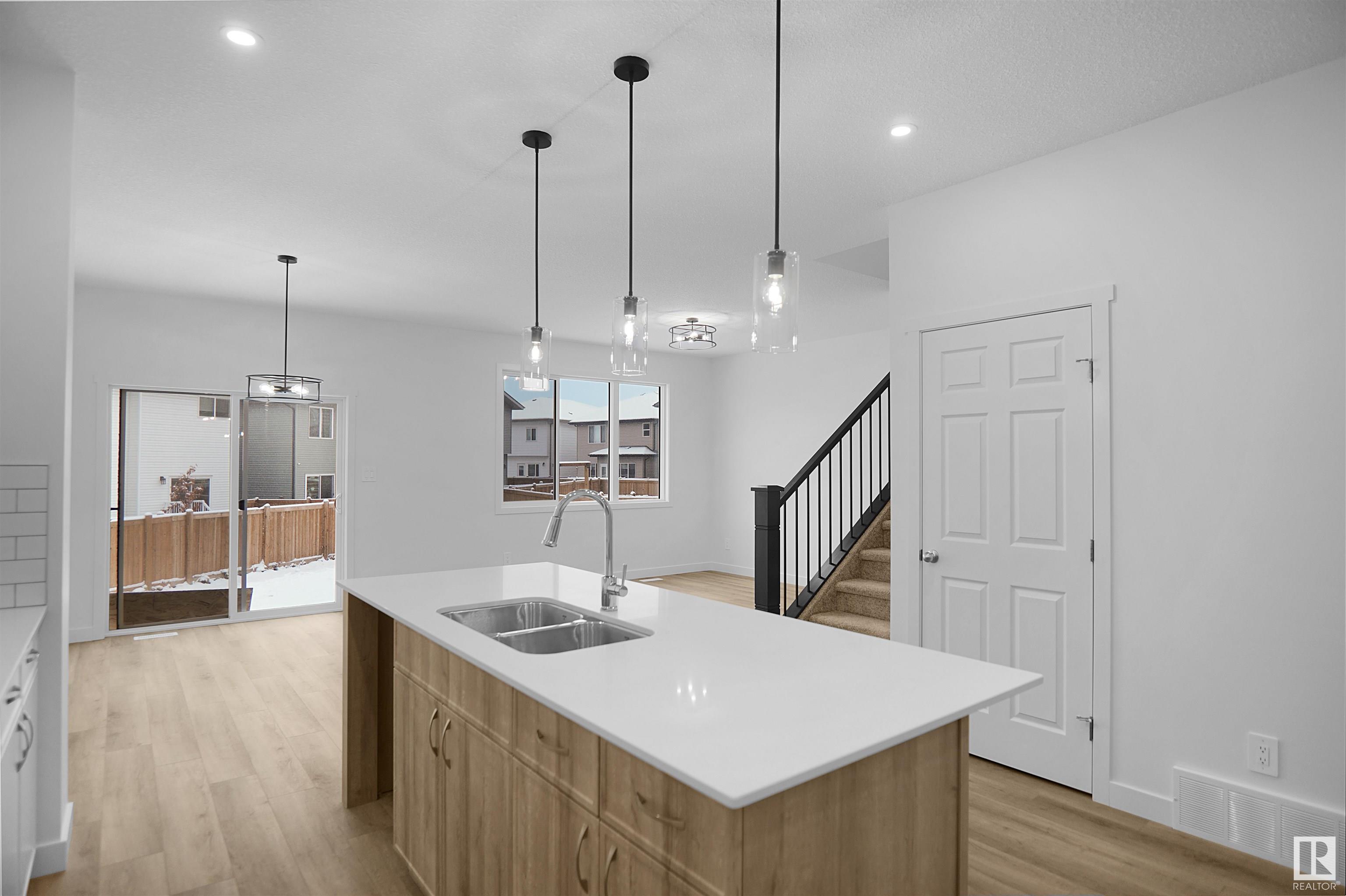      2026 13A AV NW , Edmonton,  ,T6T 2R6 ;  Listing Number: MLS E4411151