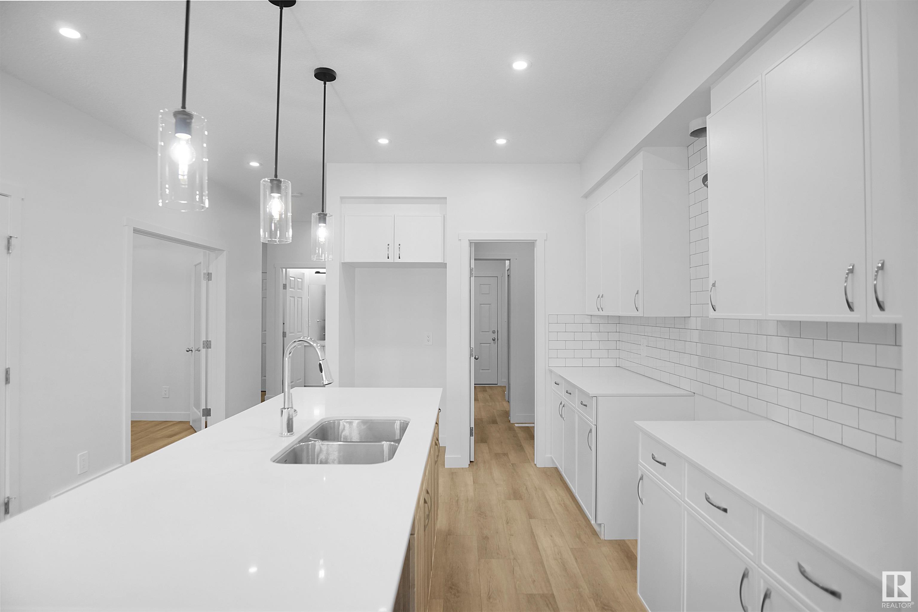      2026 13A AV NW , Edmonton,  ,T6T 2R6 ;  Listing Number: MLS E4411151