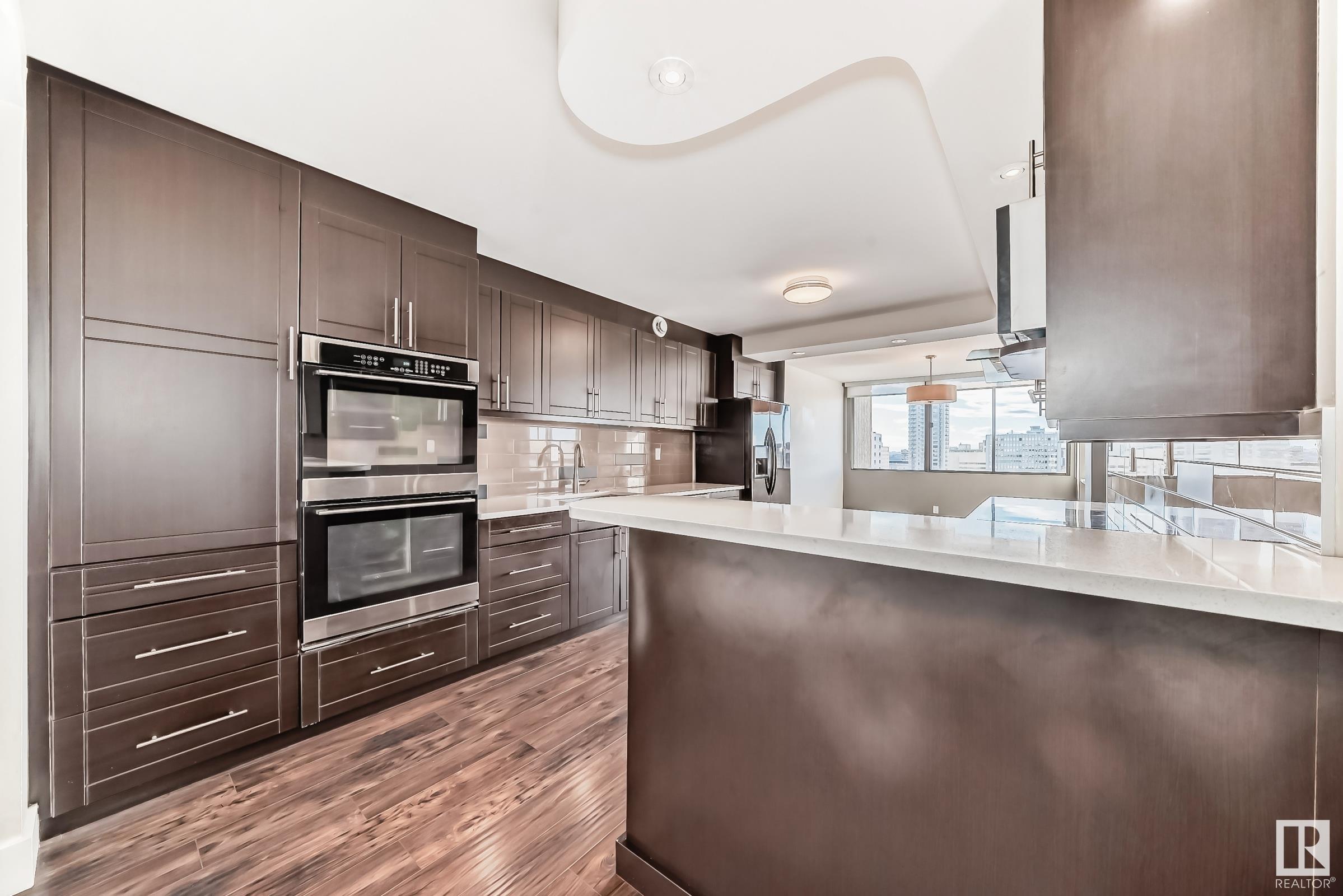      #1403 9921 104 ST NW , Edmonton,  ,T5K 2K3 ;  Listing Number: MLS E4411232
