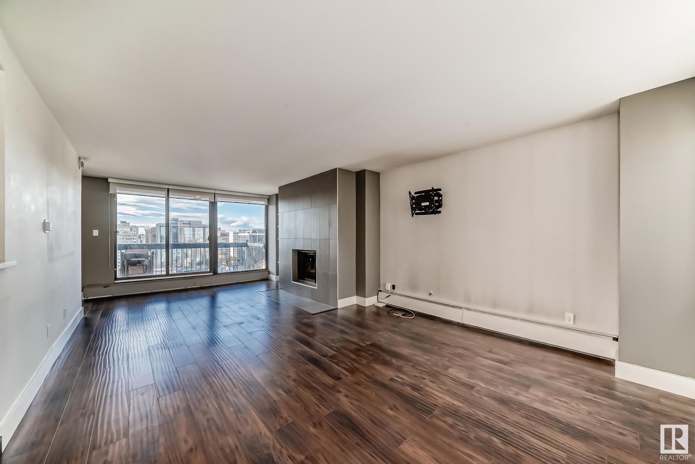      #1403 9921 104 ST NW , Edmonton,  ,T5K 2K3 ;  Listing Number: MLS E4411232