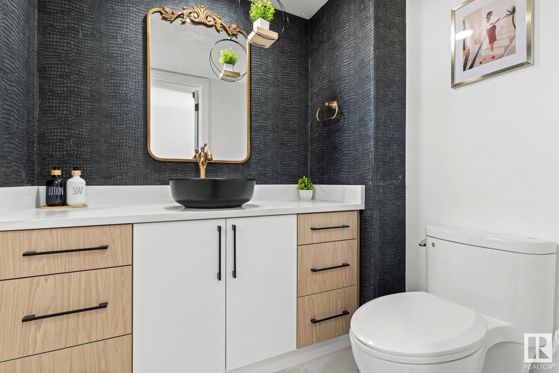      37 ROYAL RD NW , Edmonton,  ,T6J 2E7 ;  Listing Number: MLS E4411322