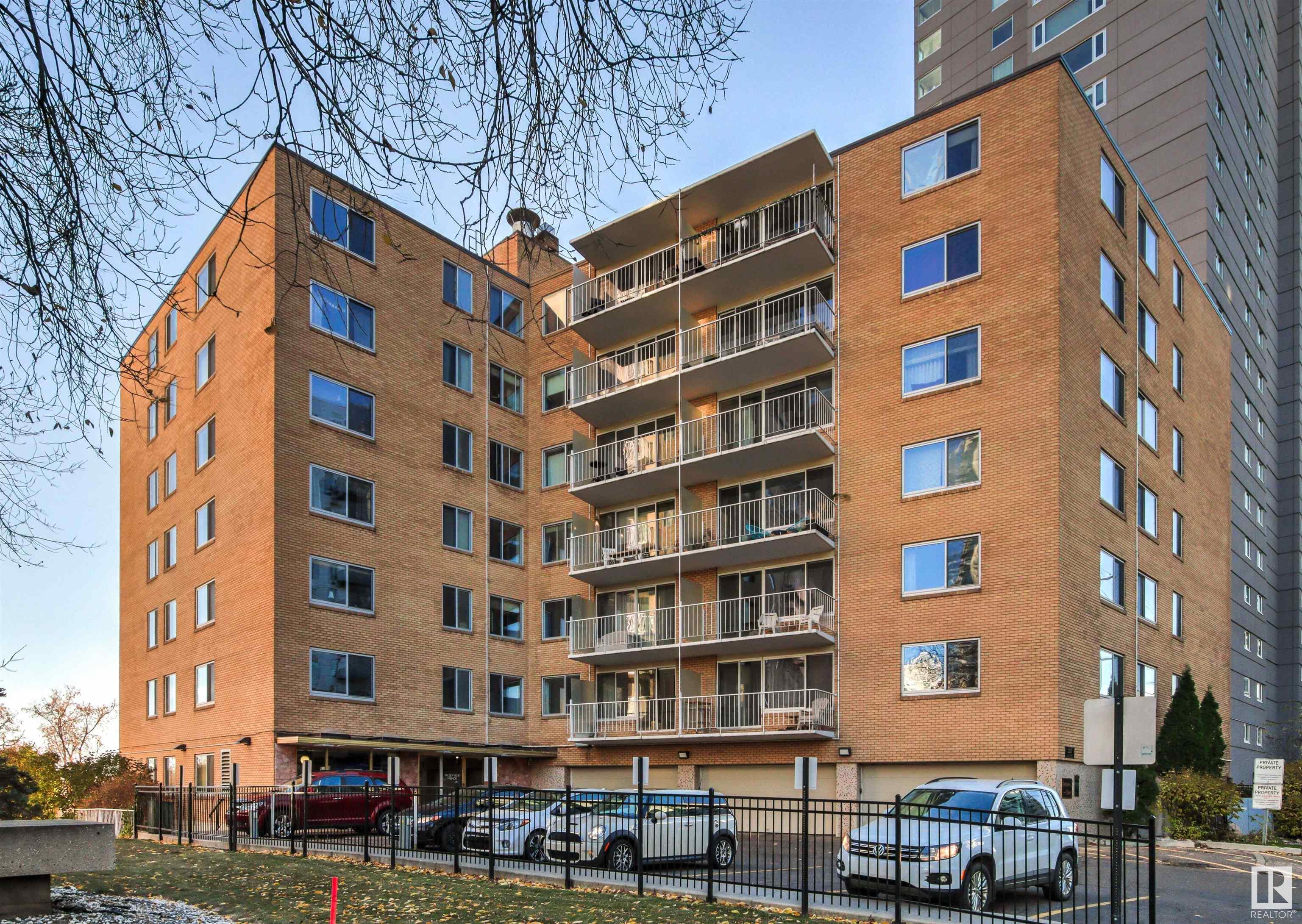      #605 12207 JASPER AV NW , Edmonton,  ,T5N 3K2 ;  Listing Number: MLS E4411549