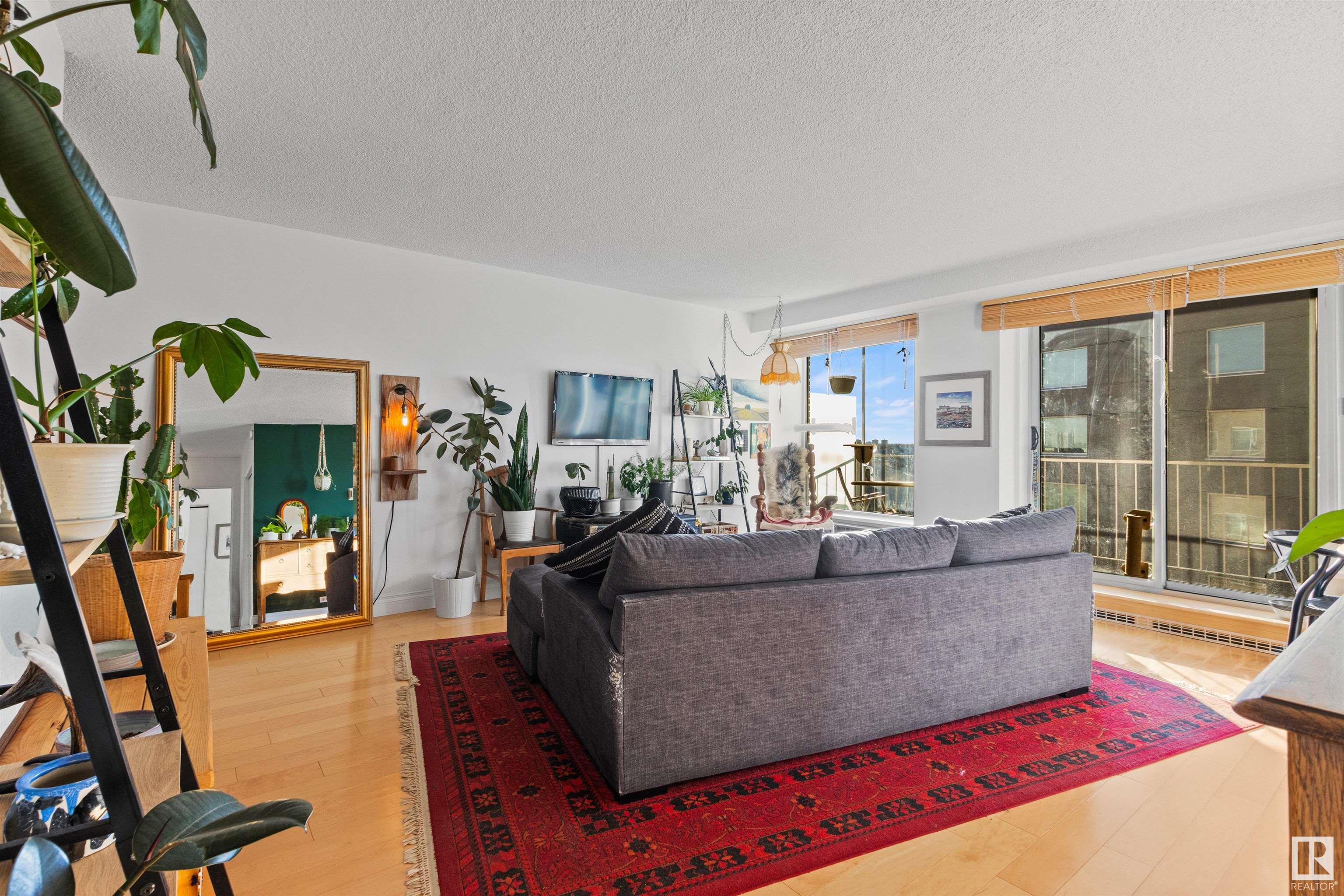      #605 12207 JASPER AV NW , Edmonton,  ,T5N 3K2 ;  Listing Number: MLS E4411549