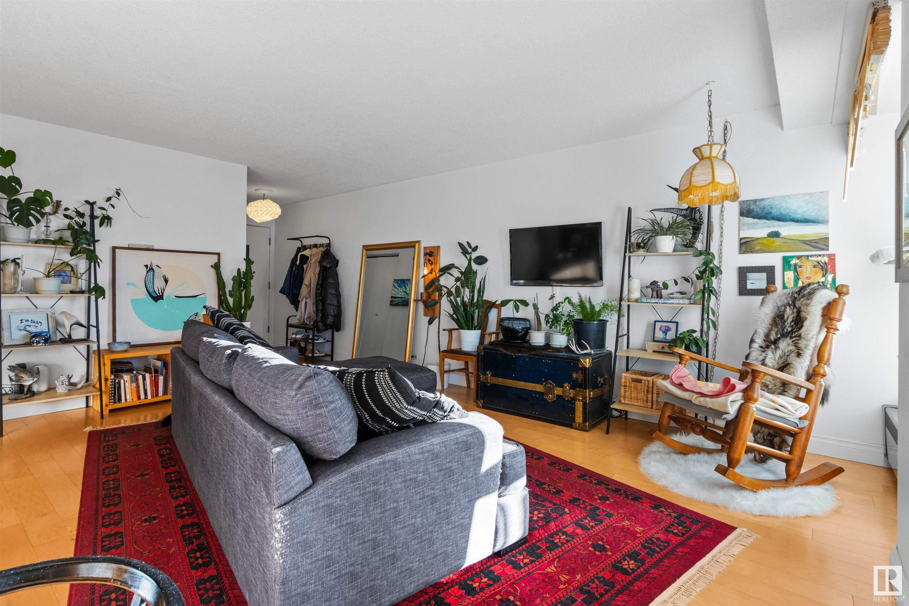      #605 12207 JASPER AV NW , Edmonton,  ,T5N 3K2 ;  Listing Number: MLS E4411549