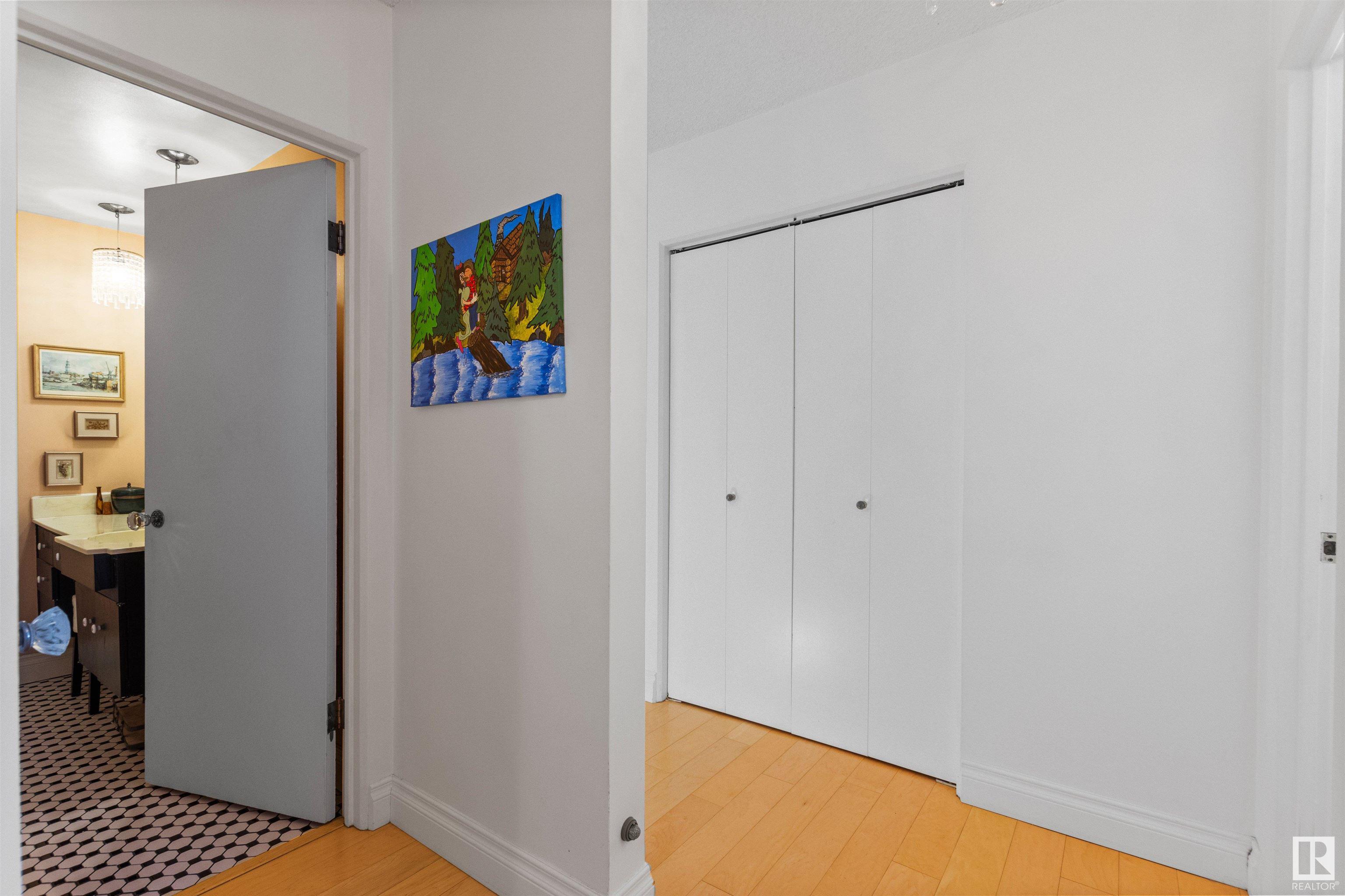      #605 12207 JASPER AV NW , Edmonton,  ,T5N 3K2 ;  Listing Number: MLS E4411549