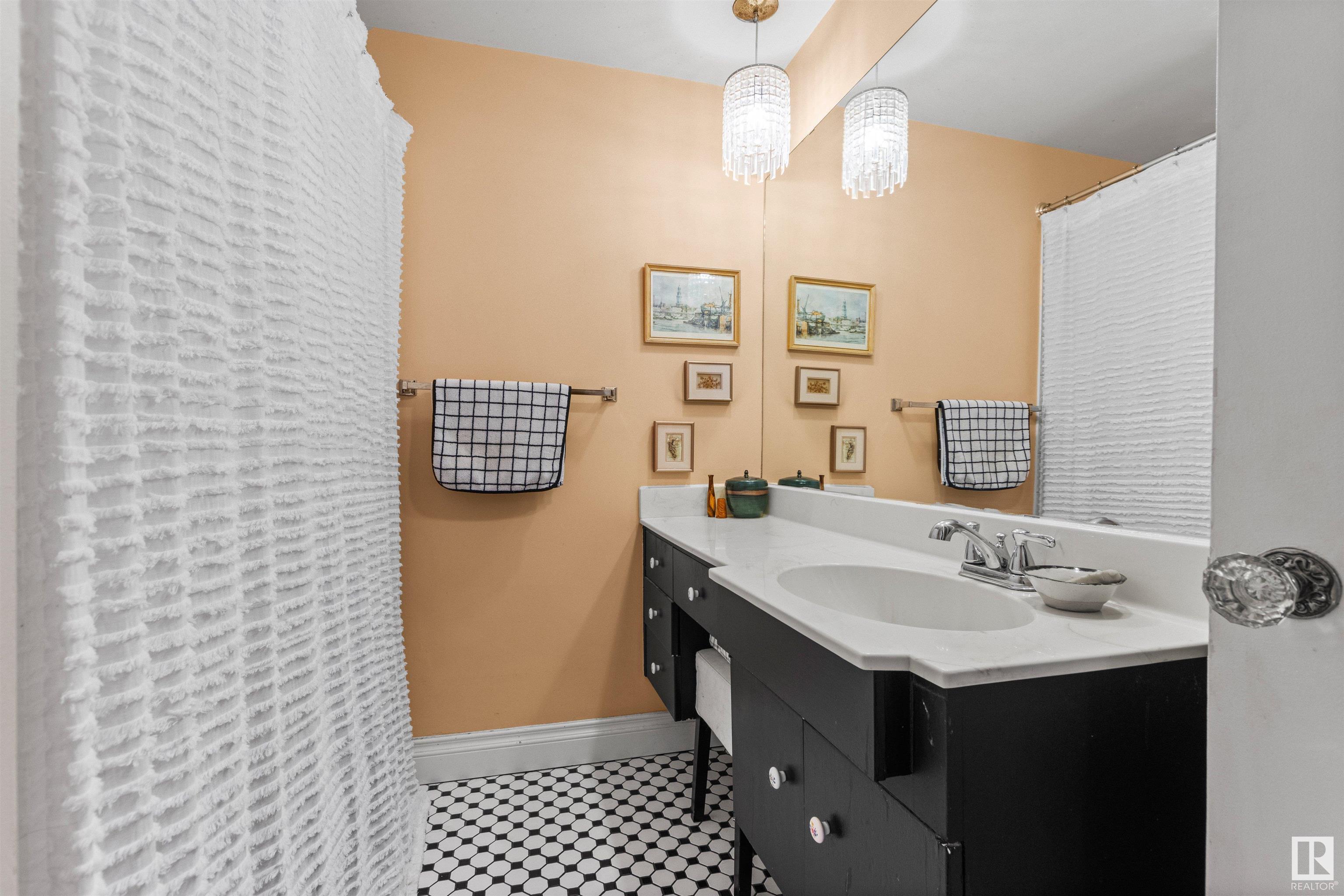     #605 12207 JASPER AV NW , Edmonton,  ,T5N 3K2 ;  Listing Number: MLS E4411549