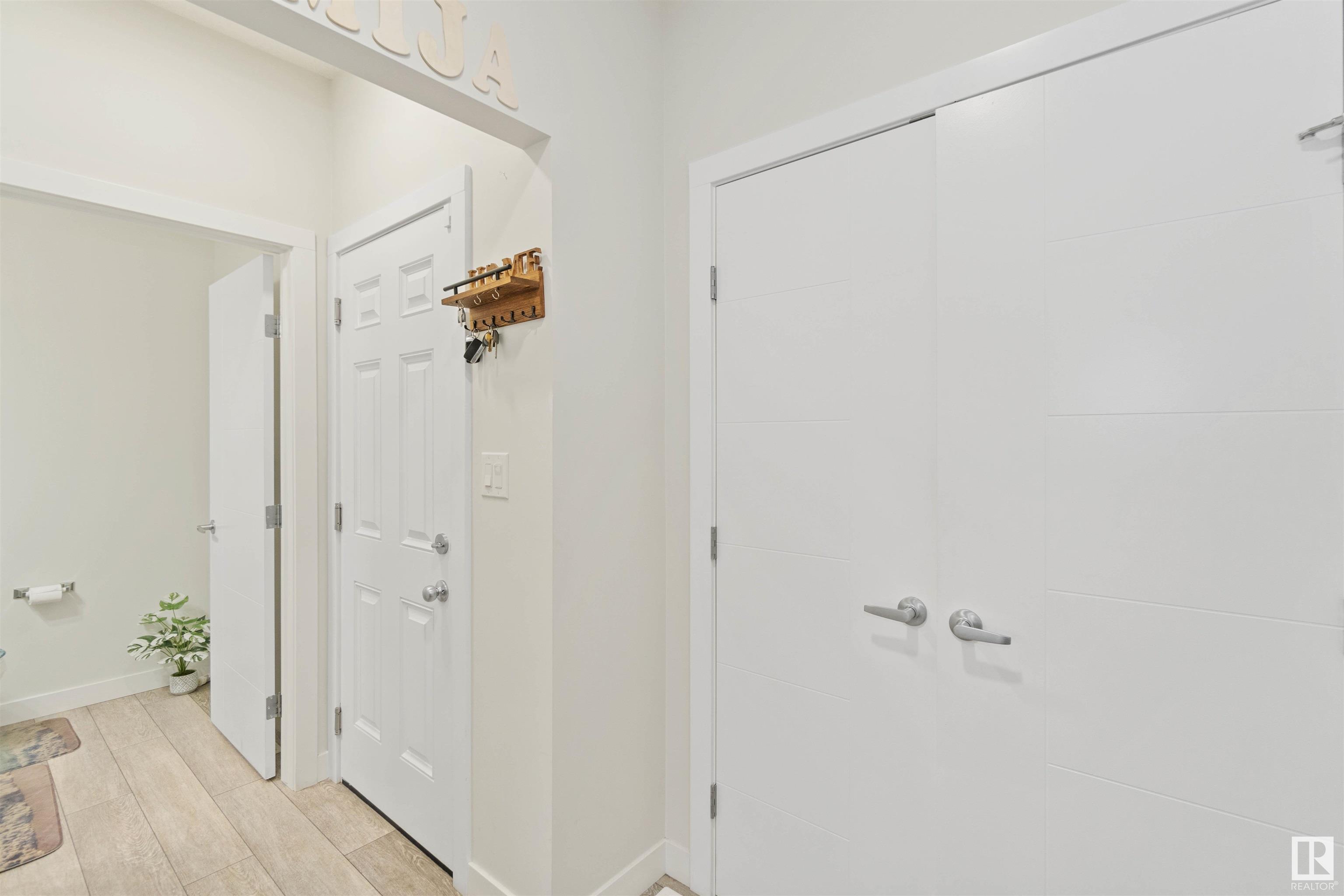      3213 4 ST NW , Edmonton,  ,T6T 2S9 ;  Listing Number: MLS E4411677