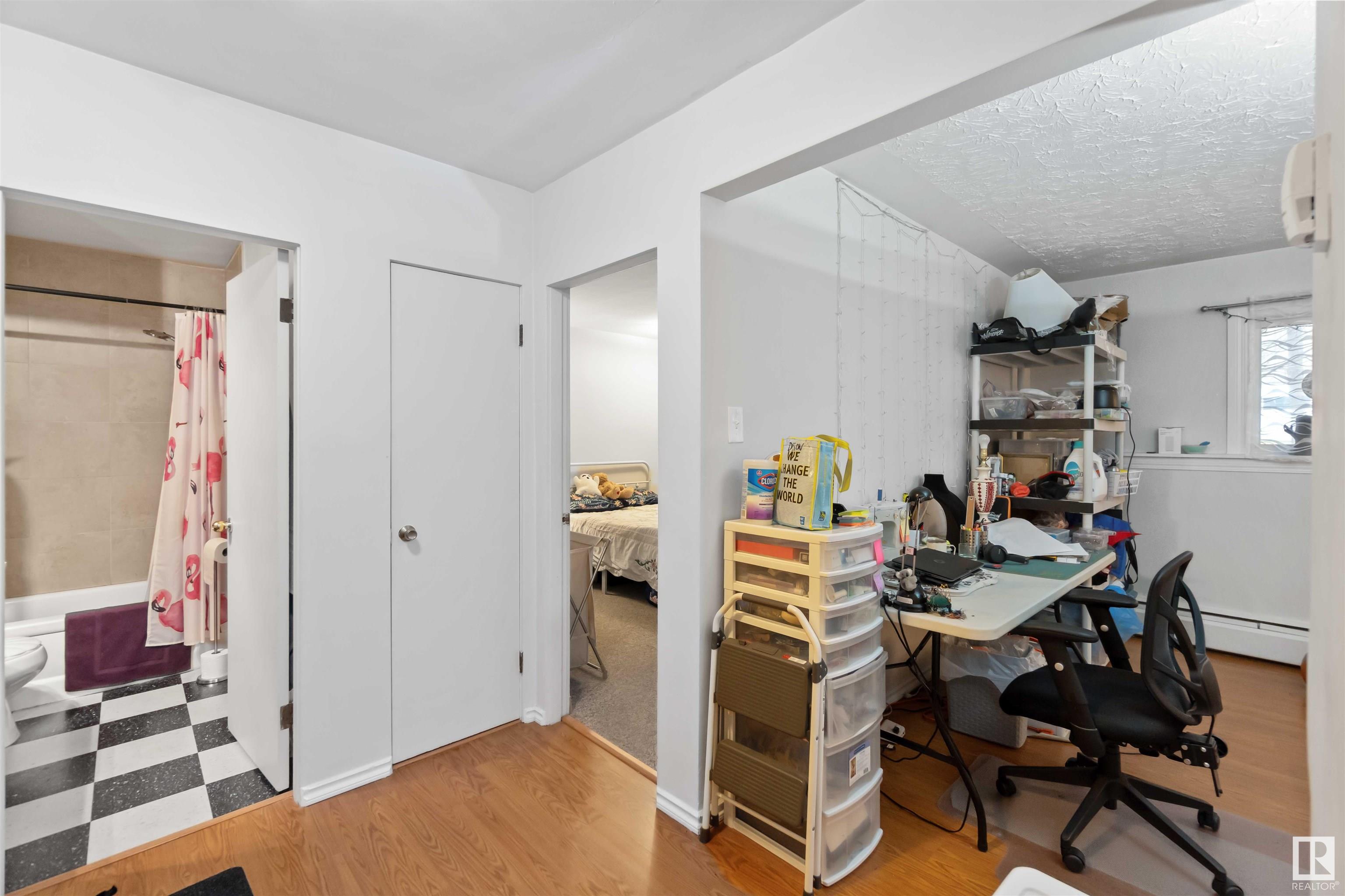      #3 10207 115 ST NW , Edmonton,  ,T5K 1T7 ;  Listing Number: MLS E4411910
