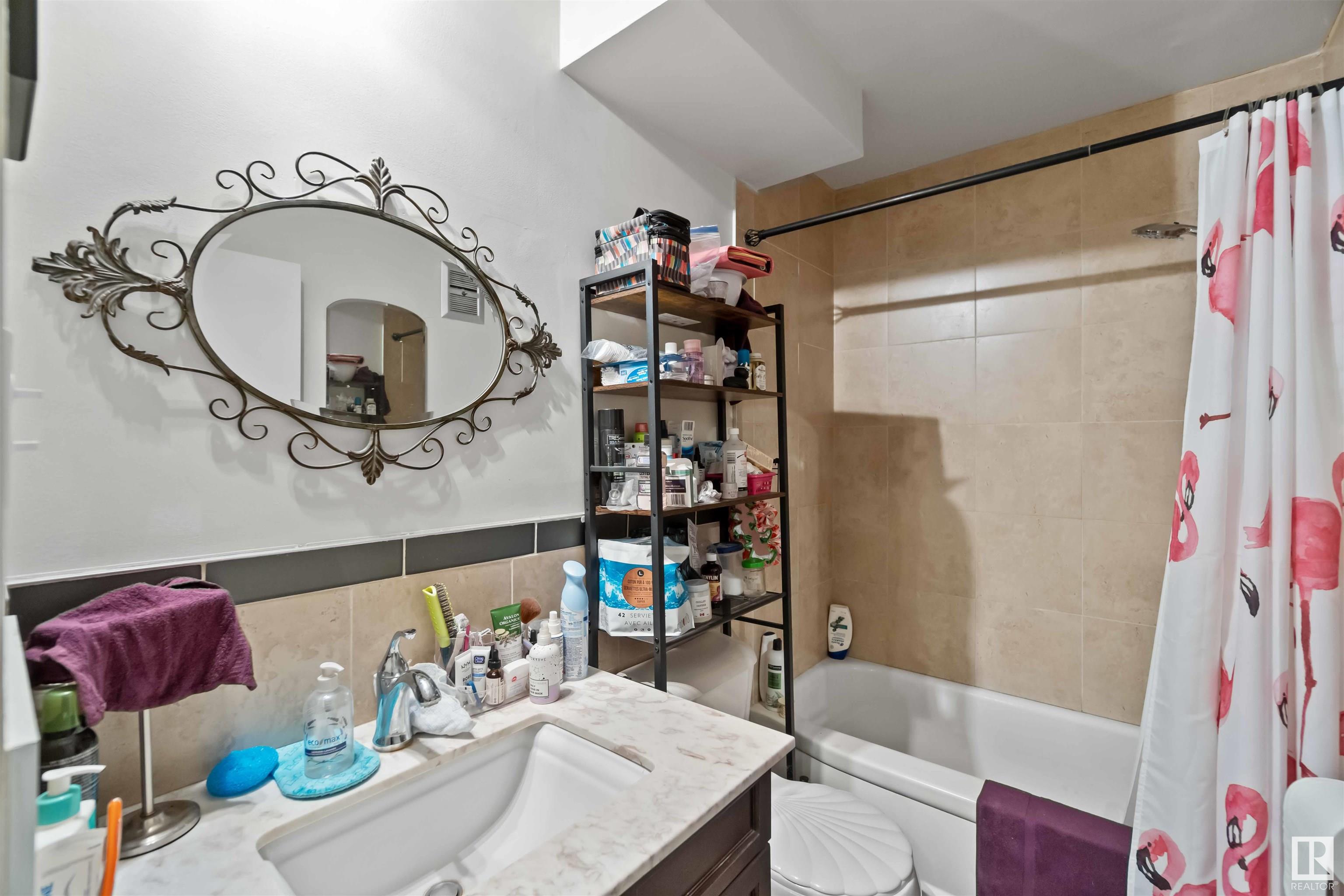      #3 10207 115 ST NW , Edmonton,  ,T5K 1T7 ;  Listing Number: MLS E4411910
