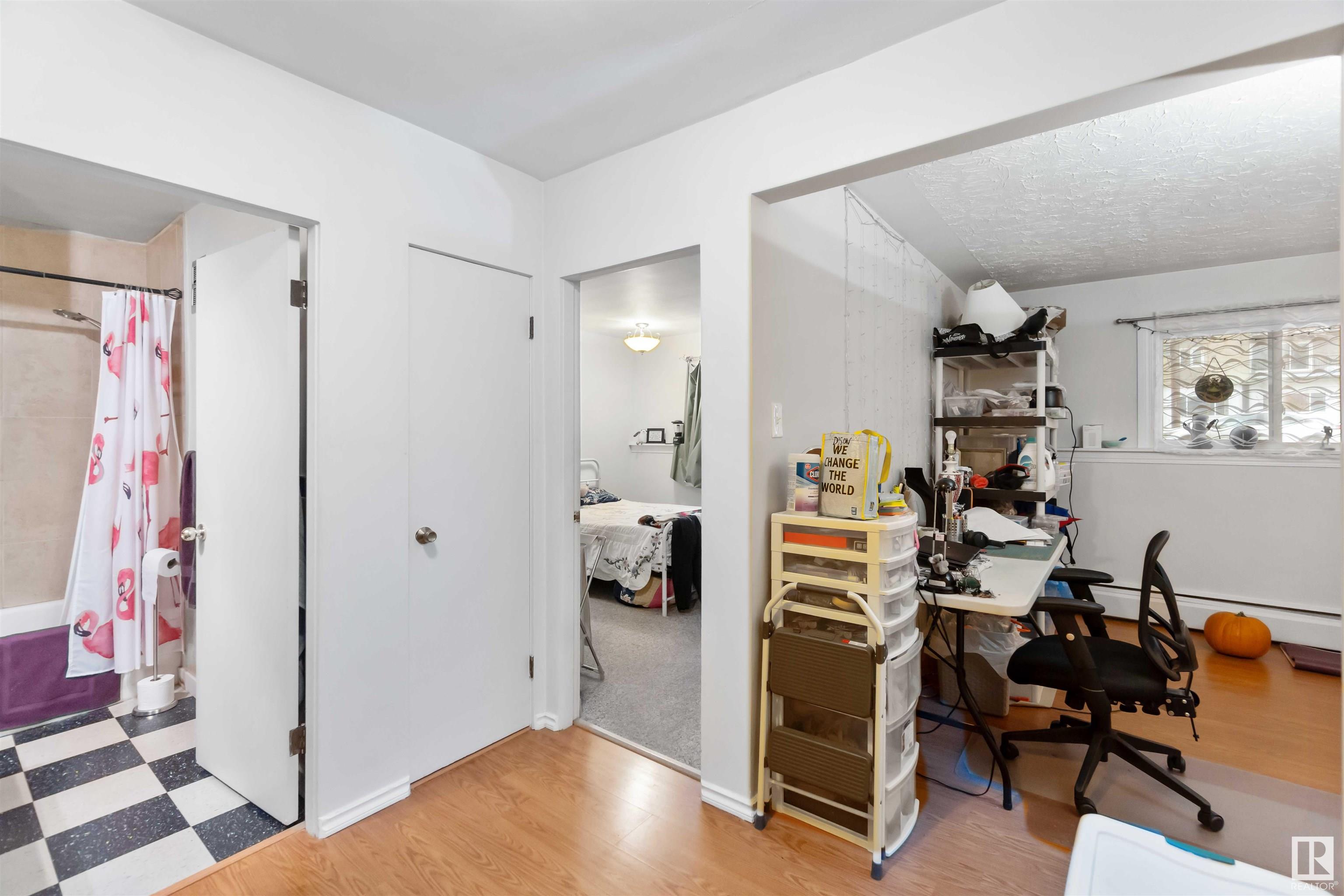      #3 10207 115 ST NW , Edmonton,  ,T5K 1T7 ;  Listing Number: MLS E4411910