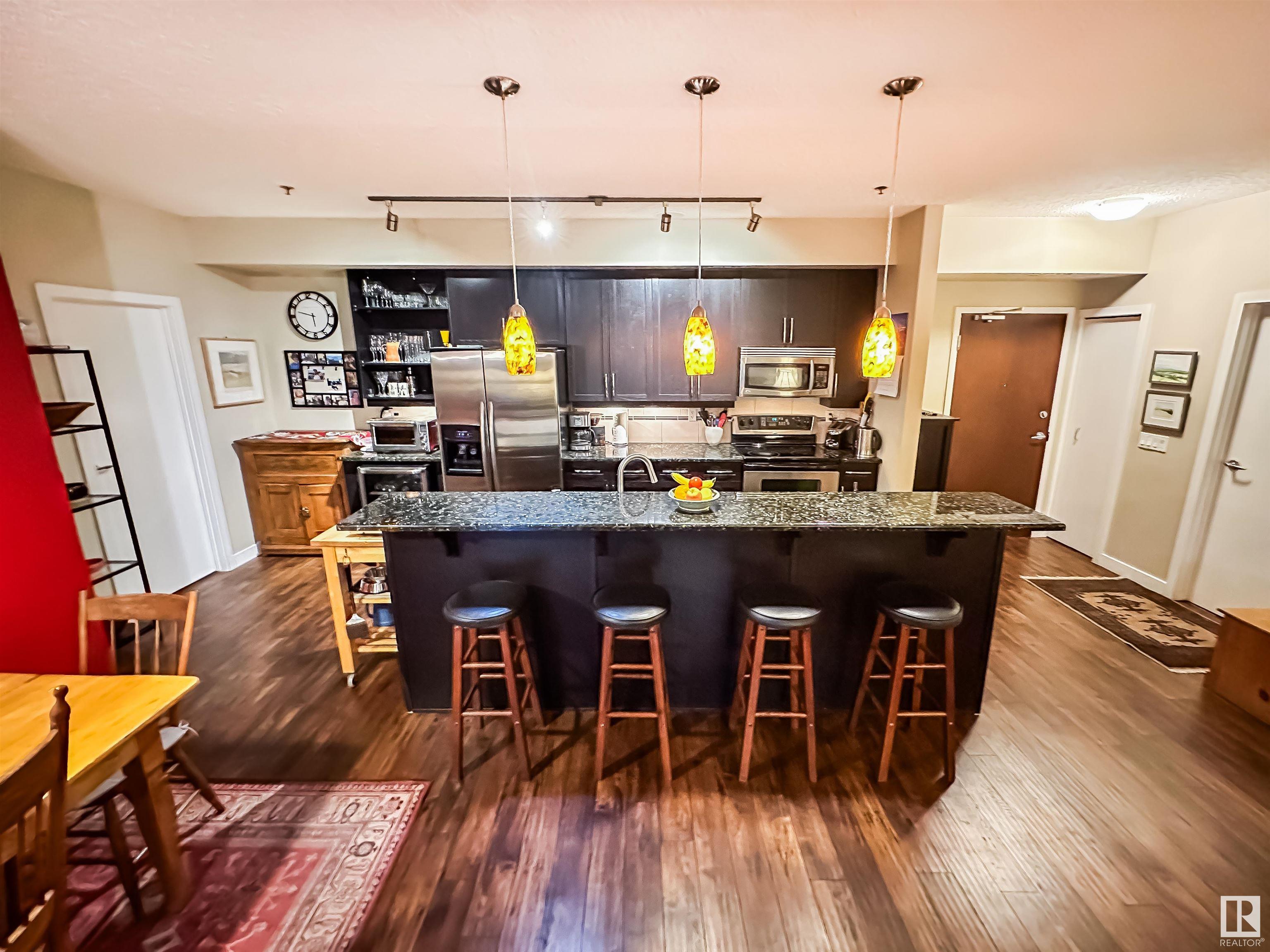      #210 9750 94 ST NW , Edmonton,  ,T6C 2E3 ;  Listing Number: MLS E4412131