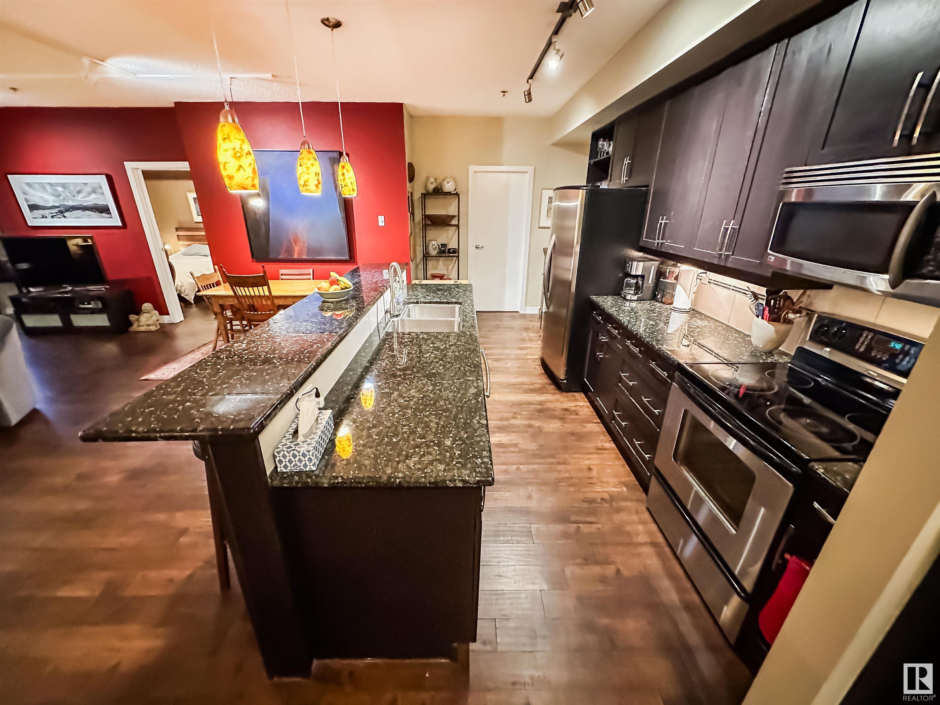      #210 9750 94 ST NW , Edmonton,  ,T6C 2E3 ;  Listing Number: MLS E4412131