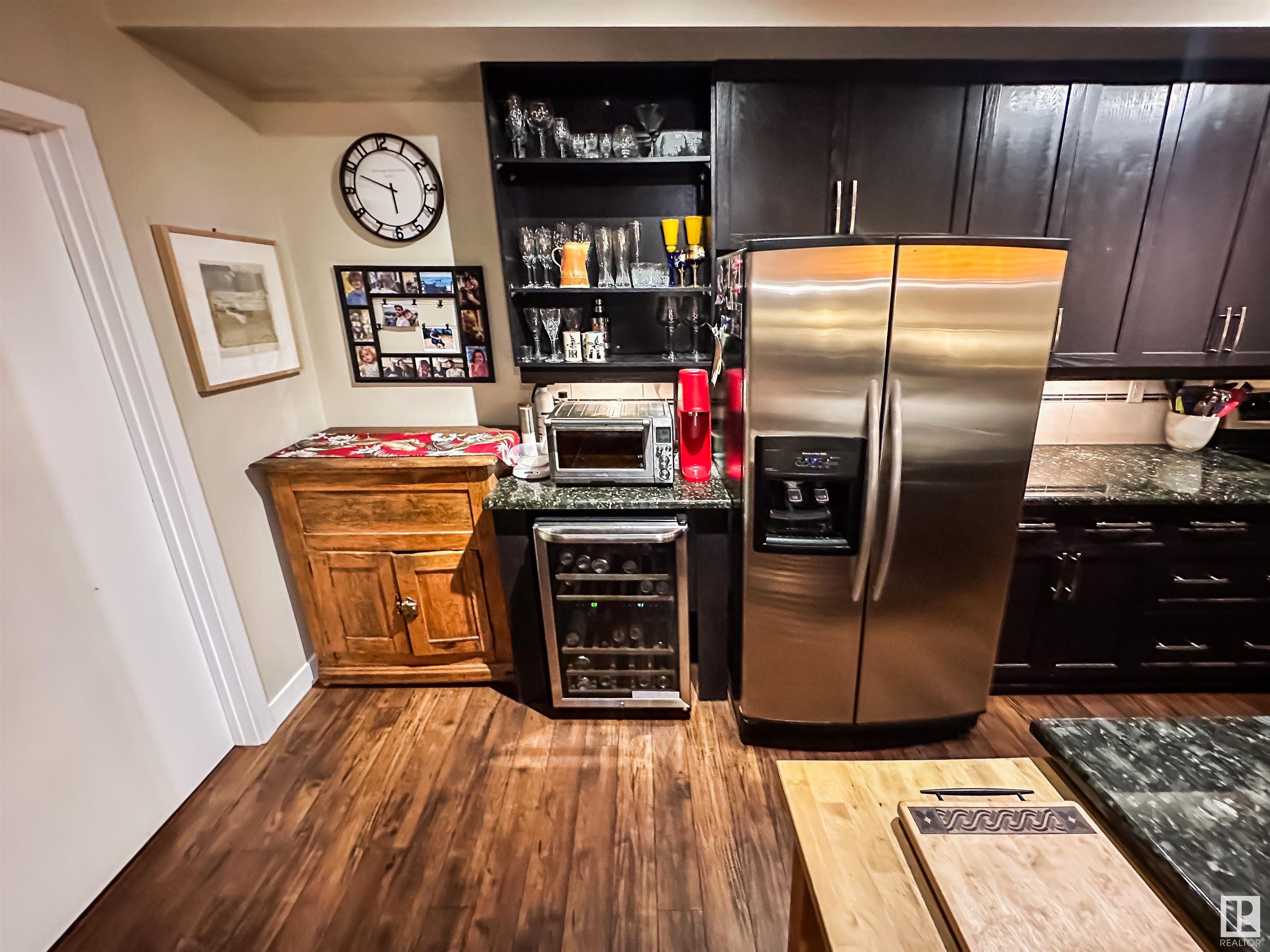      #210 9750 94 ST NW , Edmonton,  ,T6C 2E3 ;  Listing Number: MLS E4412131