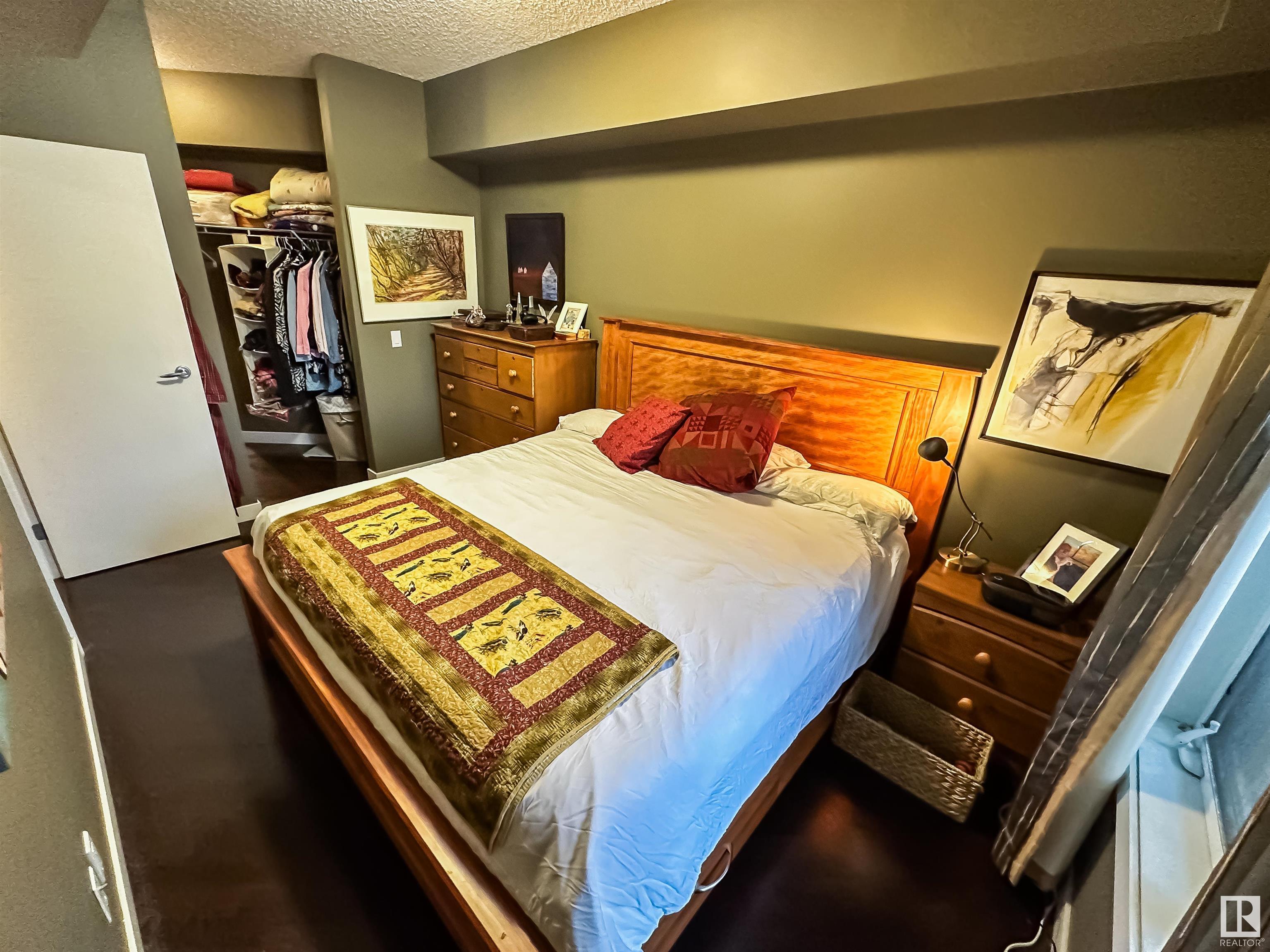      #210 9750 94 ST NW , Edmonton,  ,T6C 2E3 ;  Listing Number: MLS E4412131