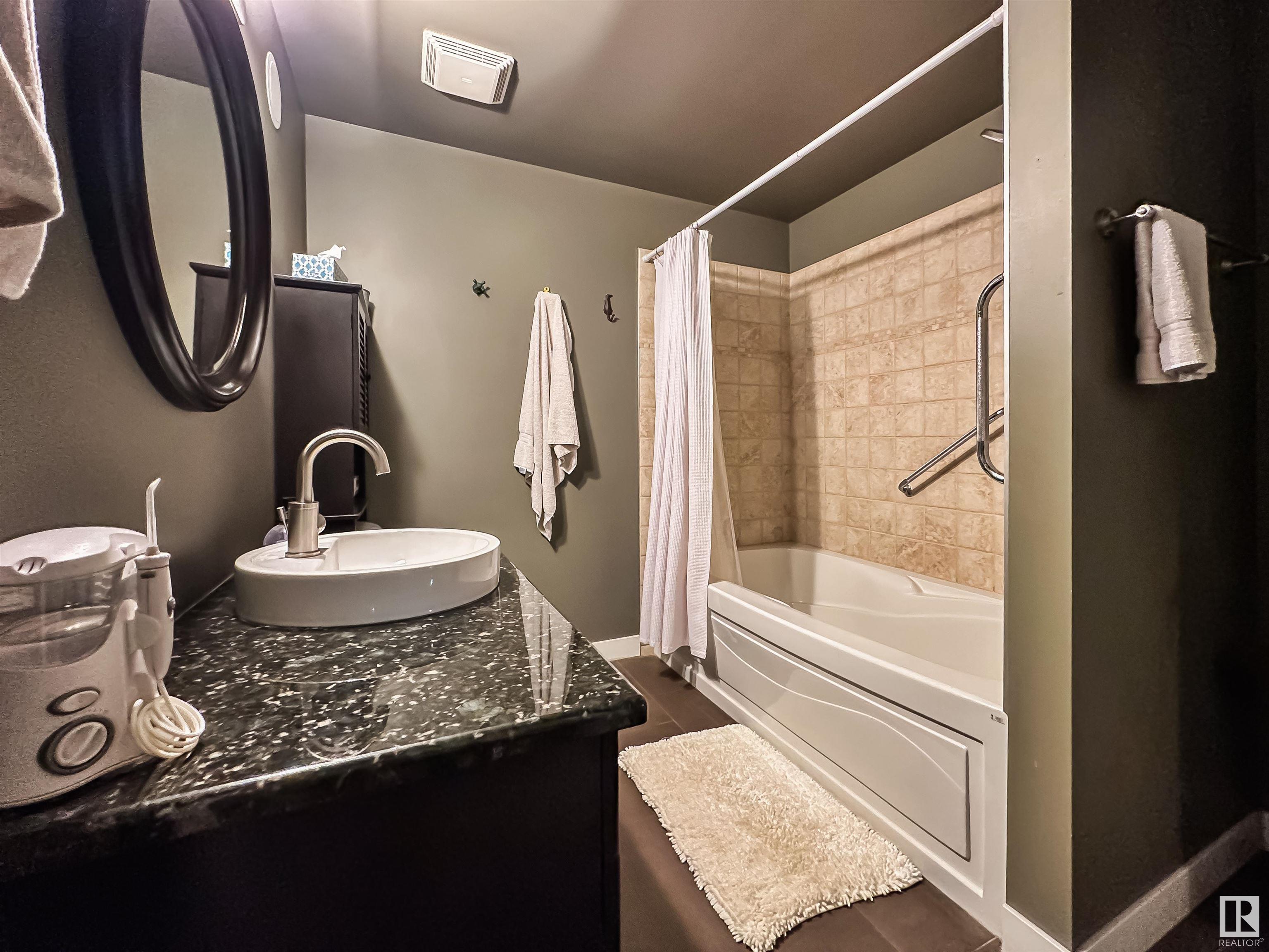     #210 9750 94 ST NW , Edmonton,  ,T6C 2E3 ;  Listing Number: MLS E4412131
