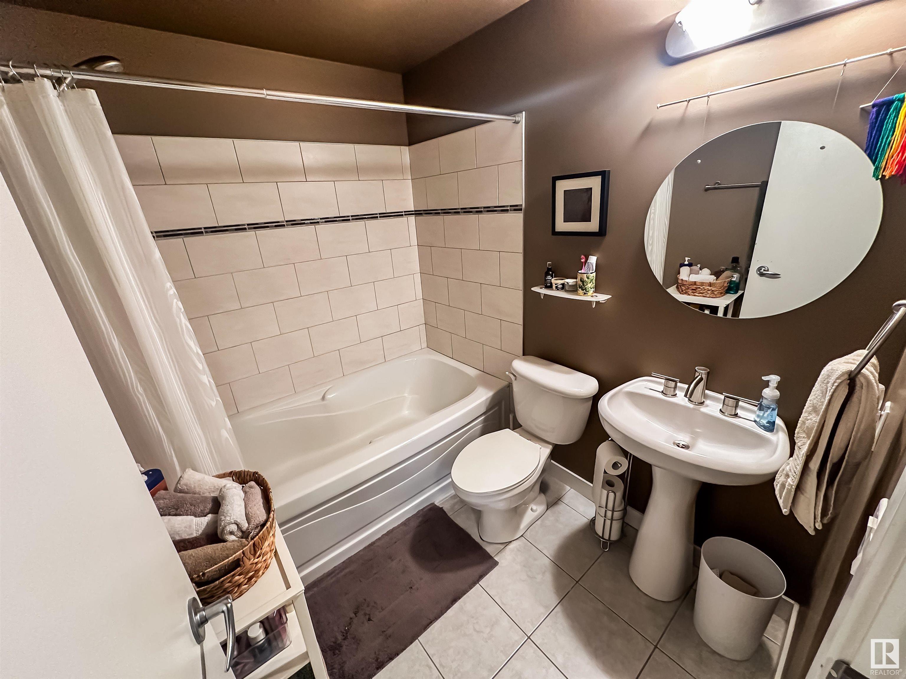      #210 9750 94 ST NW , Edmonton,  ,T6C 2E3 ;  Listing Number: MLS E4412131