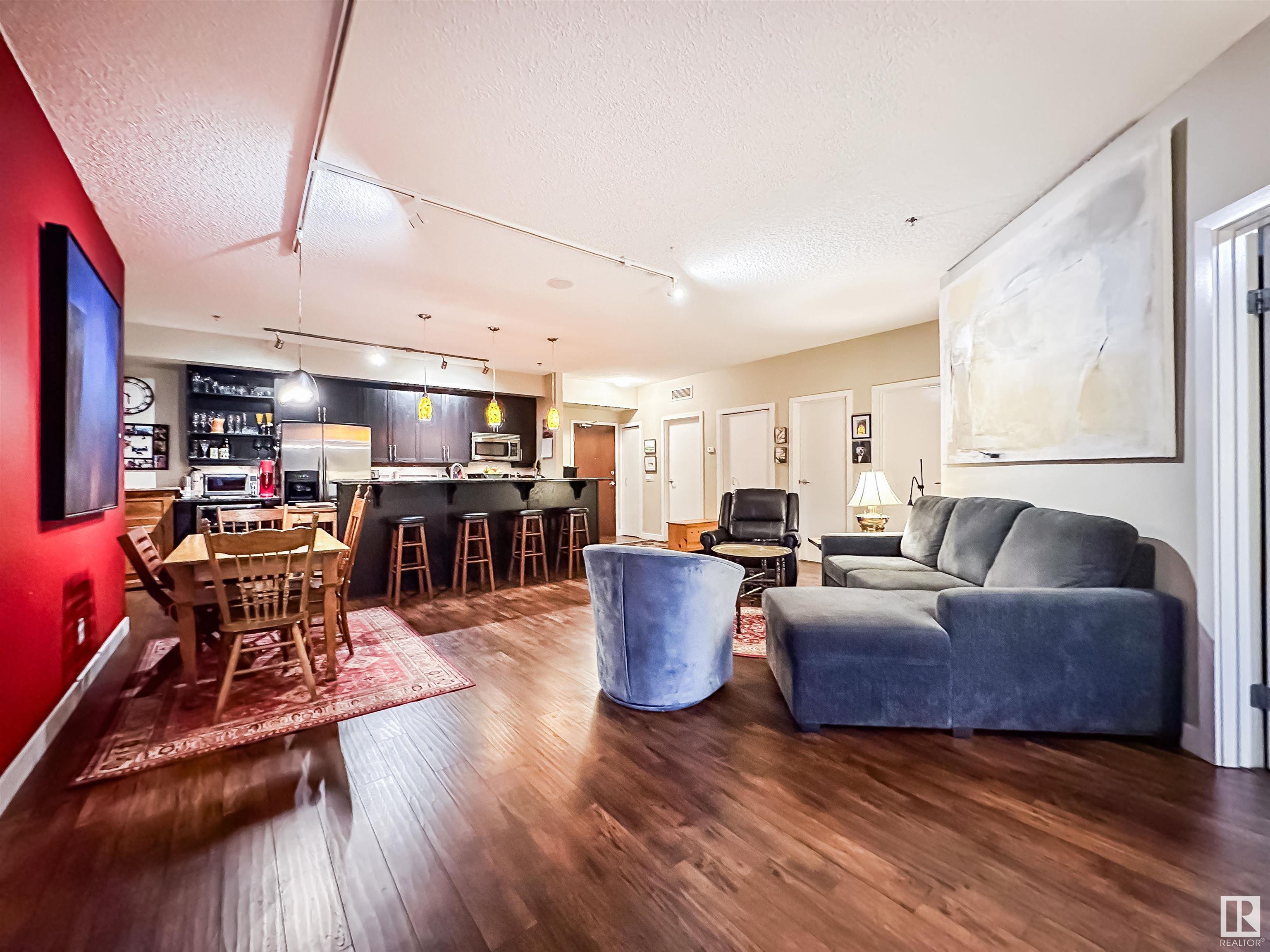      #210 9750 94 ST NW , Edmonton,  ,T6C 2E3 ;  Listing Number: MLS E4412131