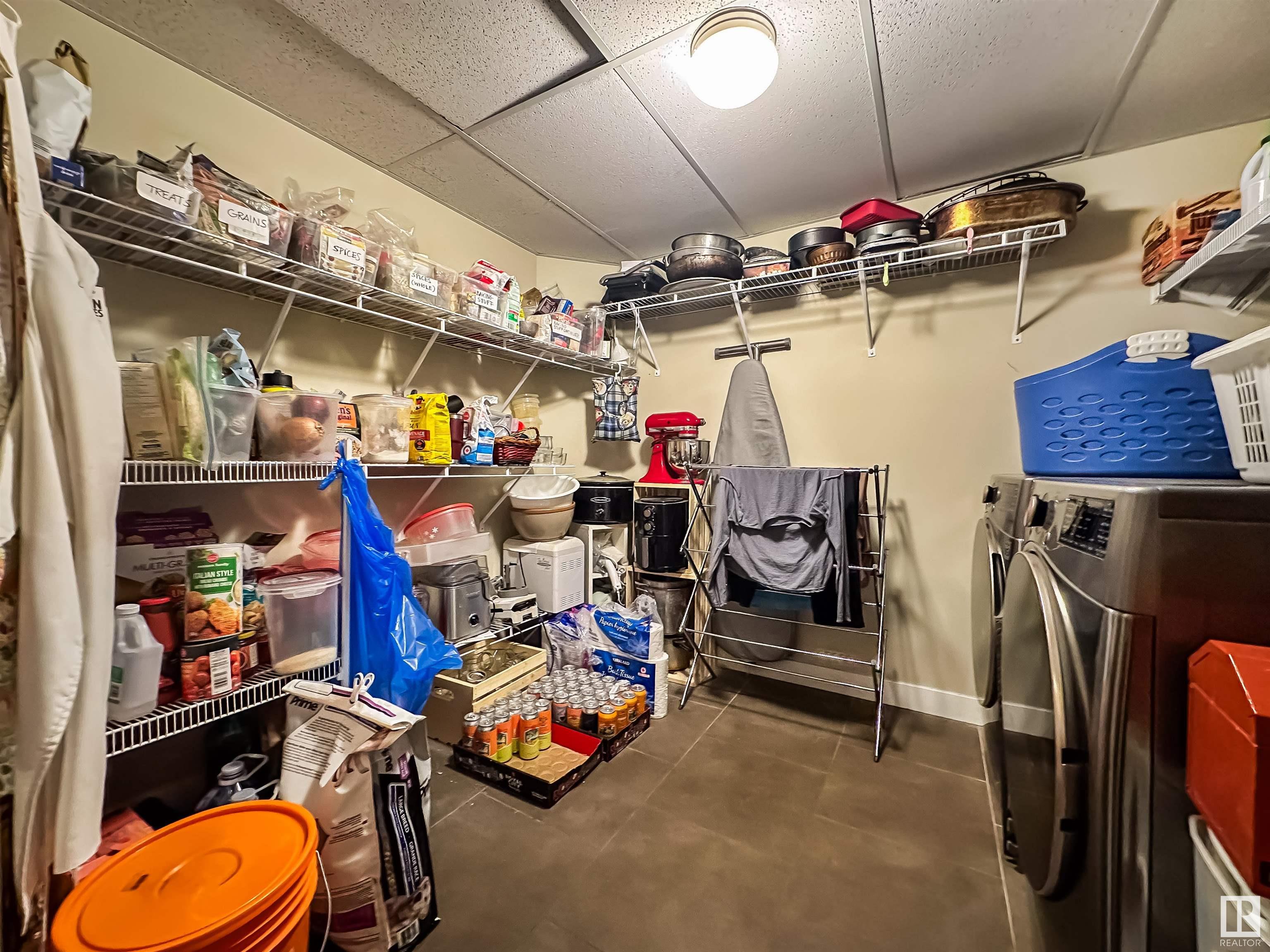      #210 9750 94 ST NW , Edmonton,  ,T6C 2E3 ;  Listing Number: MLS E4412131