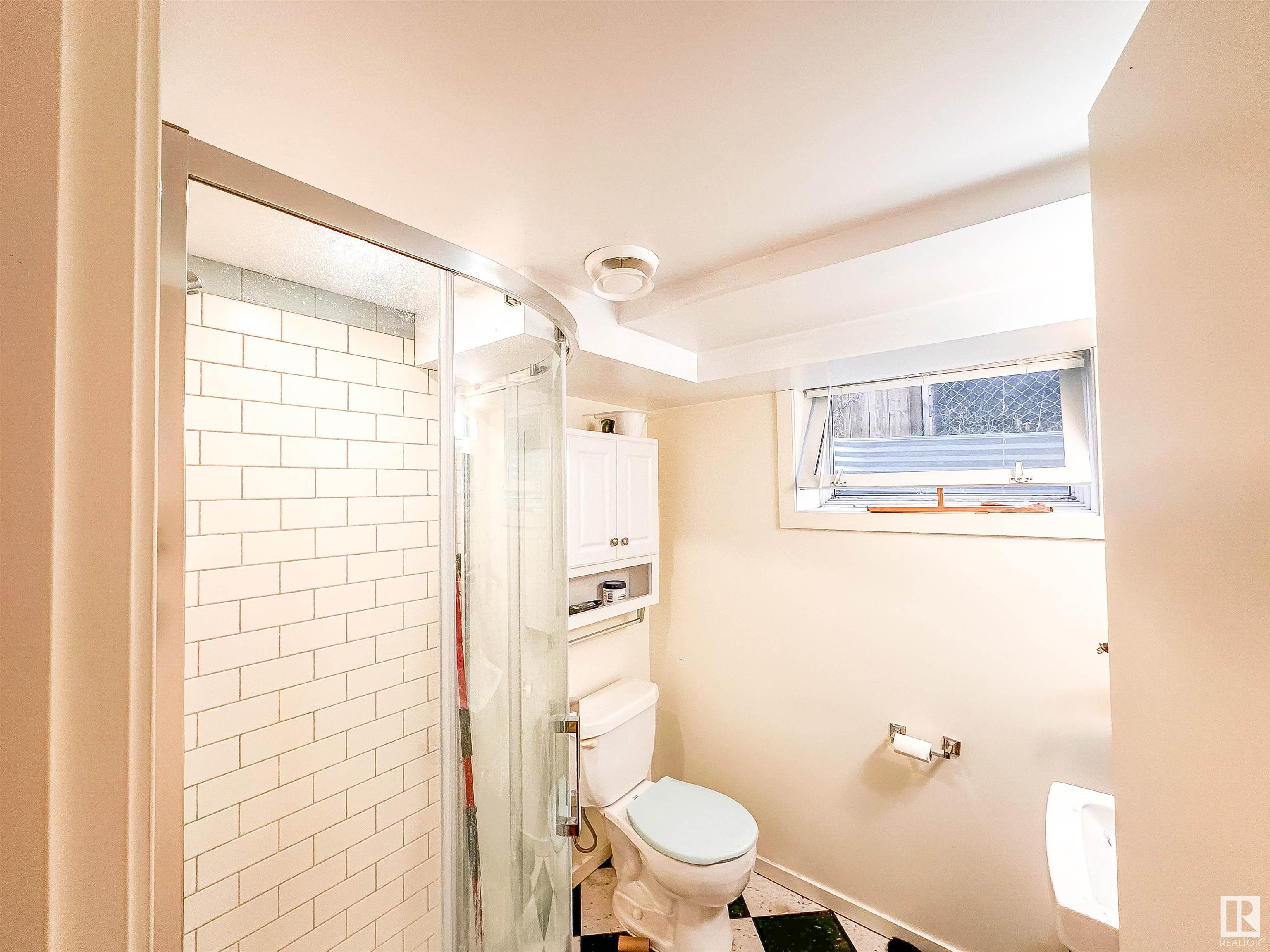      11836 95 ST NW , Edmonton,  ,T5G 1M2 ;  Listing Number: MLS E4412291