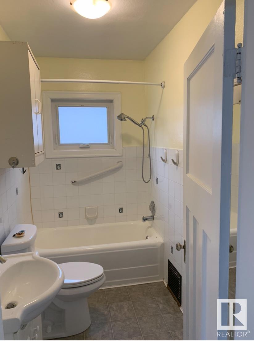     11836 95 ST NW , Edmonton,  ,T5G 1M2 ;  Listing Number: MLS E4412291