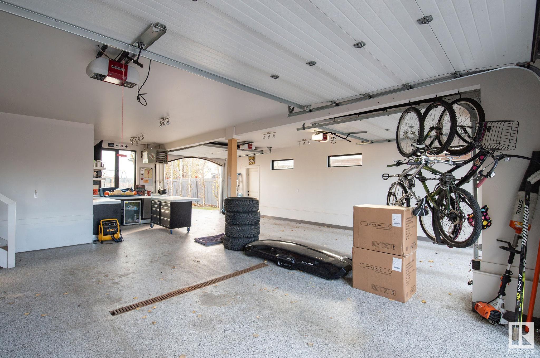      15309 RIO TERRACE DR NW , Edmonton,  ,T5R 5M6 ;  Listing Number: MLS E4412336