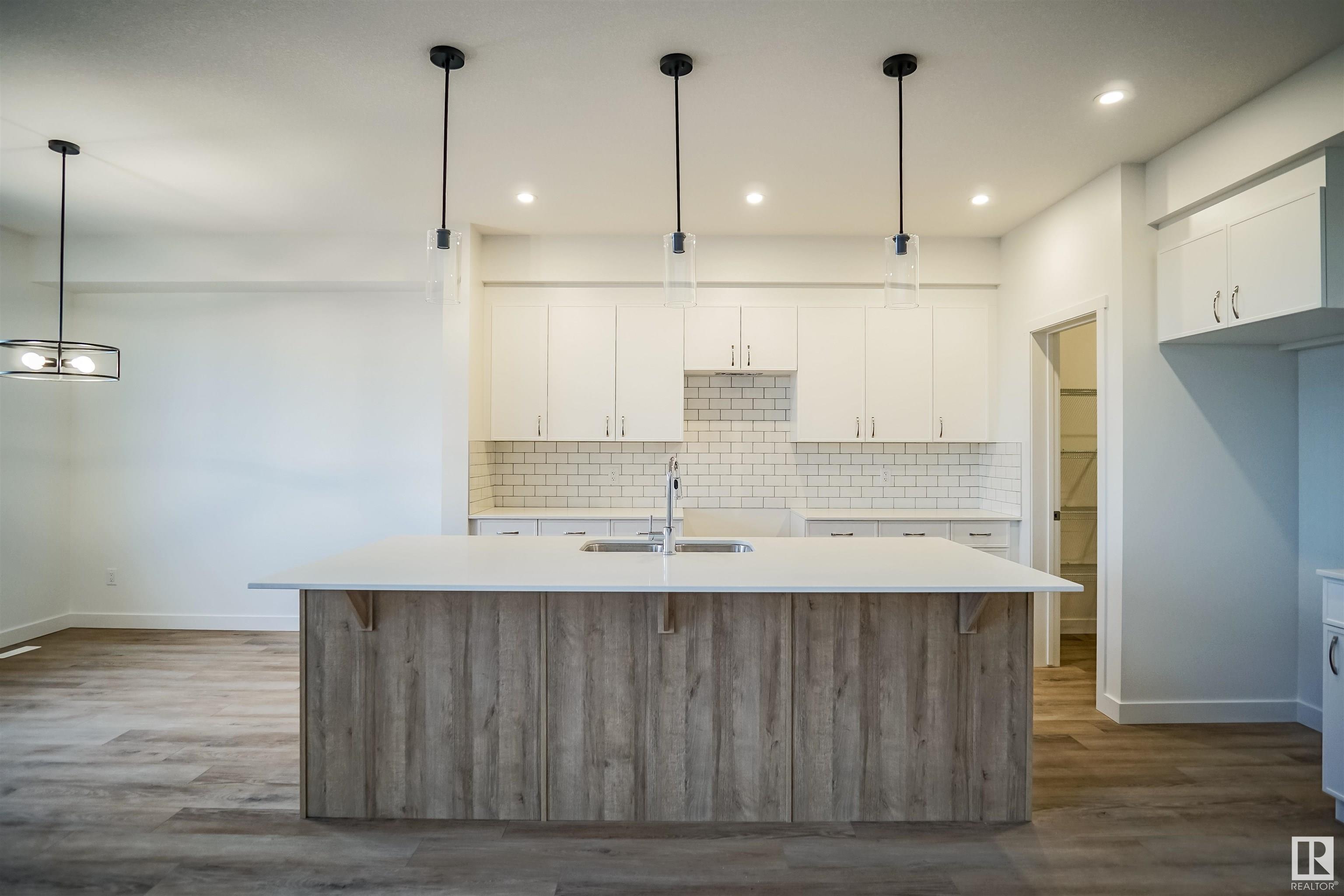     5125 KINNEY WY SW , Edmonton,  ,T6W 1A8 ;  Listing Number: MLS E4412558