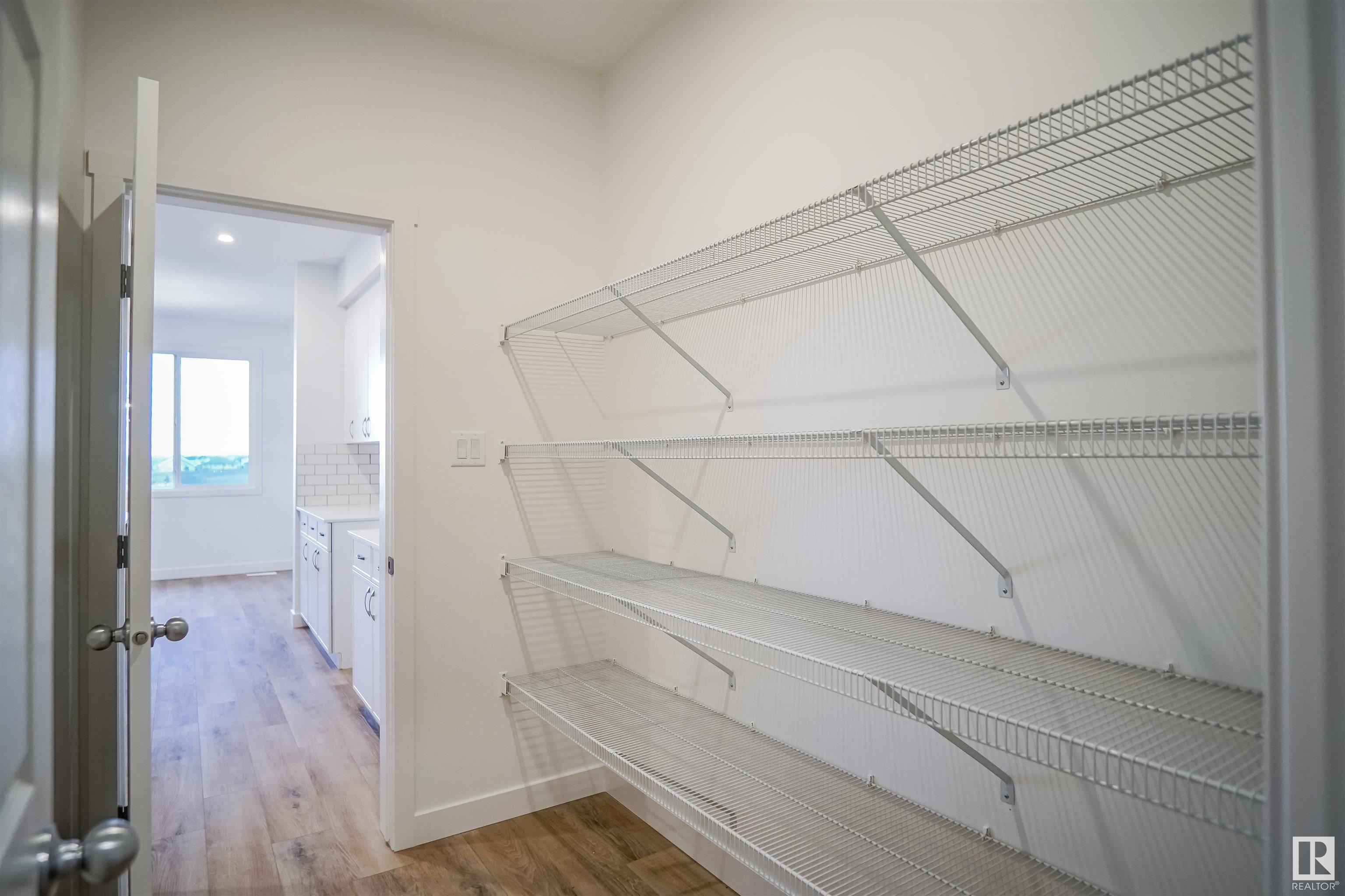      5125 KINNEY WY SW , Edmonton,  ,T6W 1A8 ;  Listing Number: MLS E4412558