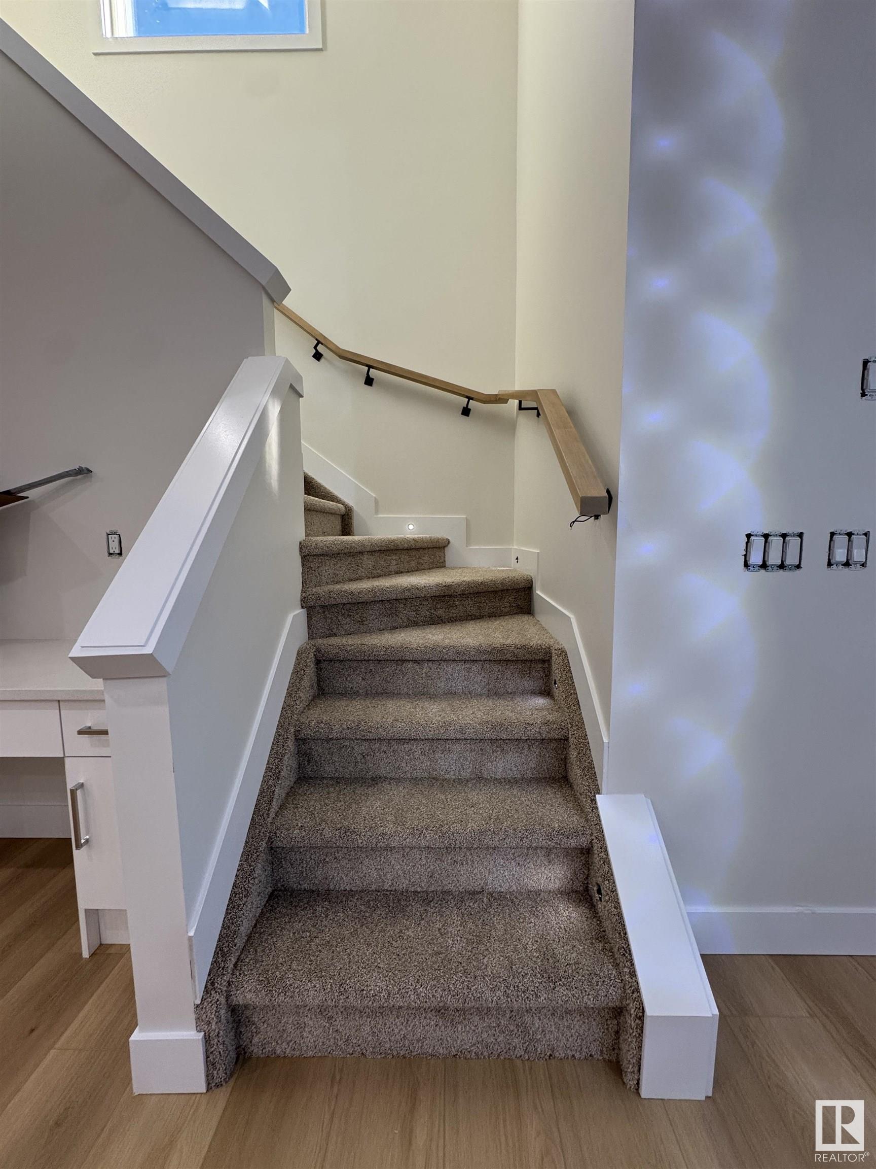      9330 89 ST NW , Edmonton,  ,T6C 3L2 ;  Listing Number: MLS E4413117