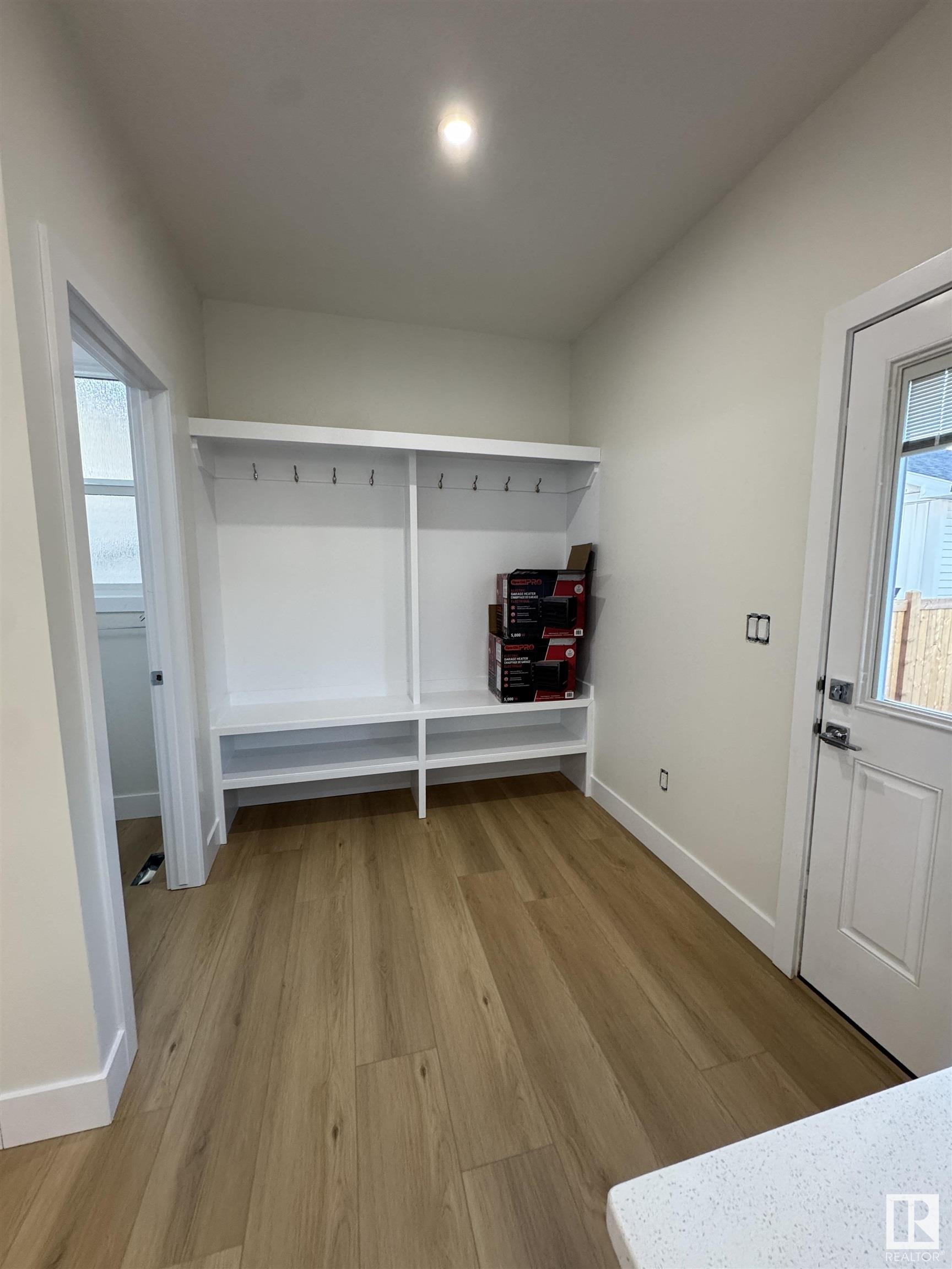      9330 89 ST NW , Edmonton,  ,T6C 3L2 ;  Listing Number: MLS E4413117