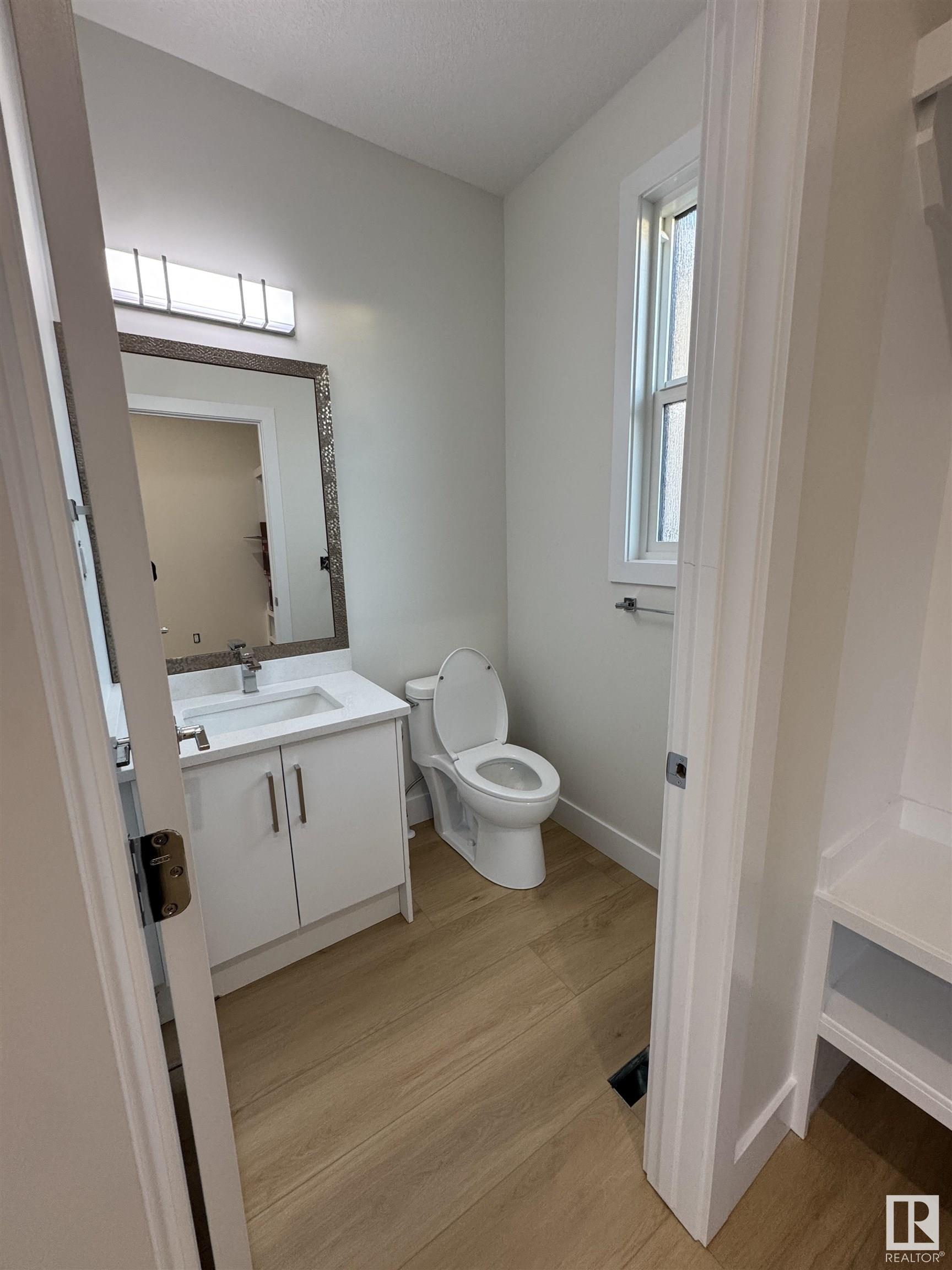      9330 89 ST NW , Edmonton,  ,T6C 3L2 ;  Listing Number: MLS E4413117