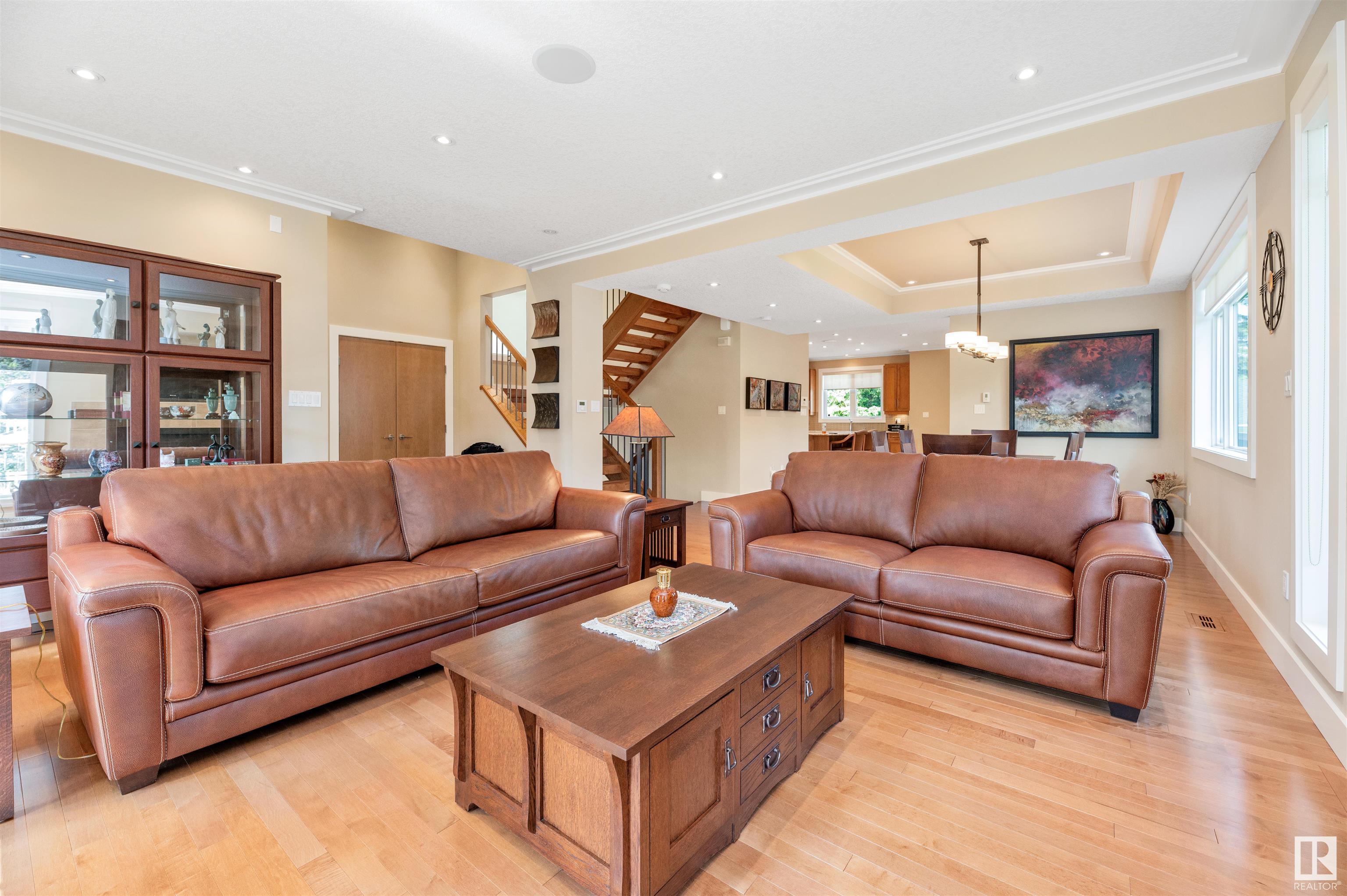      8728 101 AV NW , Edmonton,  ,T5H 0A9 ;  Listing Number: MLS E4413267