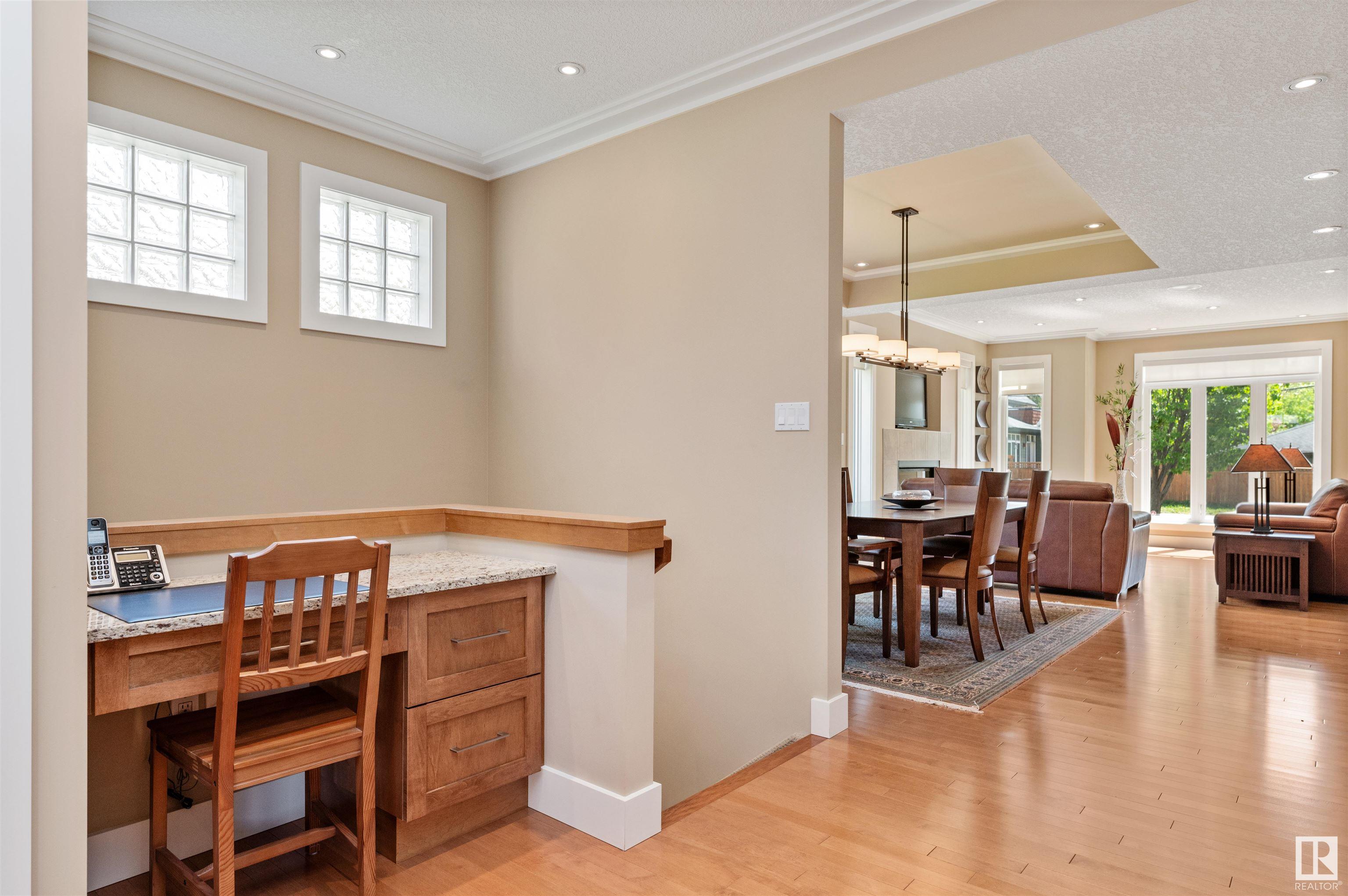      8728 101 AV NW , Edmonton,  ,T5H 0A9 ;  Listing Number: MLS E4413267