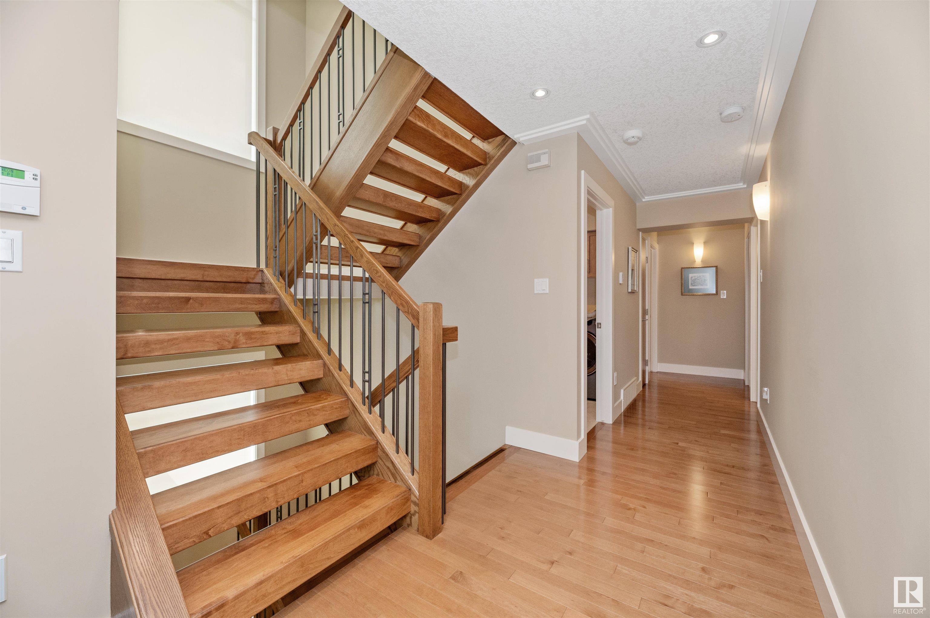      8728 101 AV NW , Edmonton,  ,T5H 0A9 ;  Listing Number: MLS E4413267