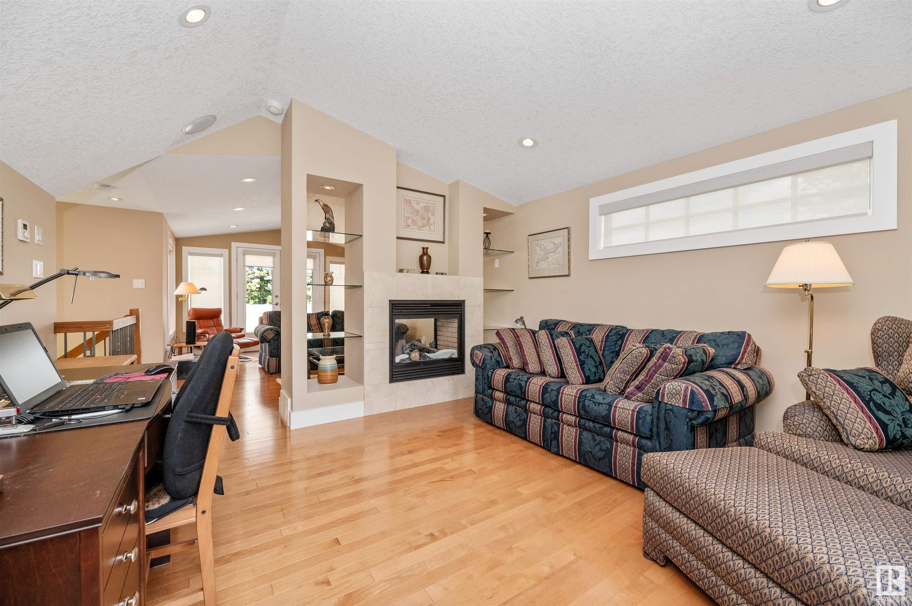      8728 101 AV NW , Edmonton,  ,T5H 0A9 ;  Listing Number: MLS E4413267