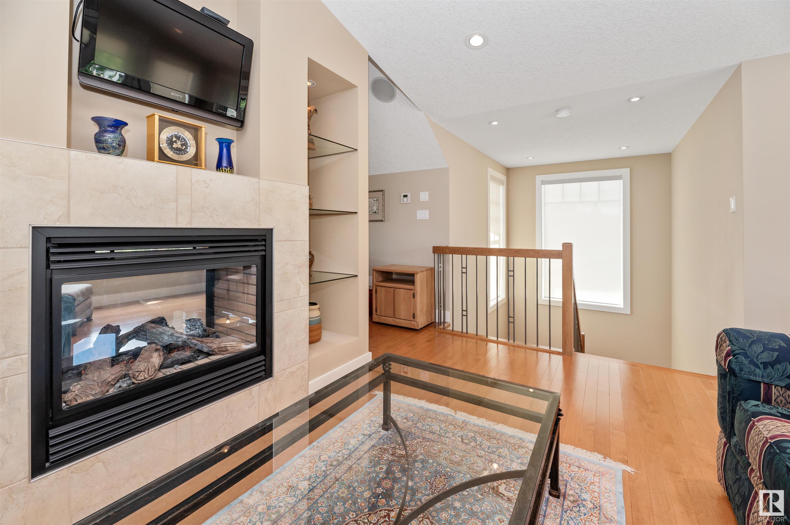      8728 101 AV NW , Edmonton,  ,T5H 0A9 ;  Listing Number: MLS E4413267