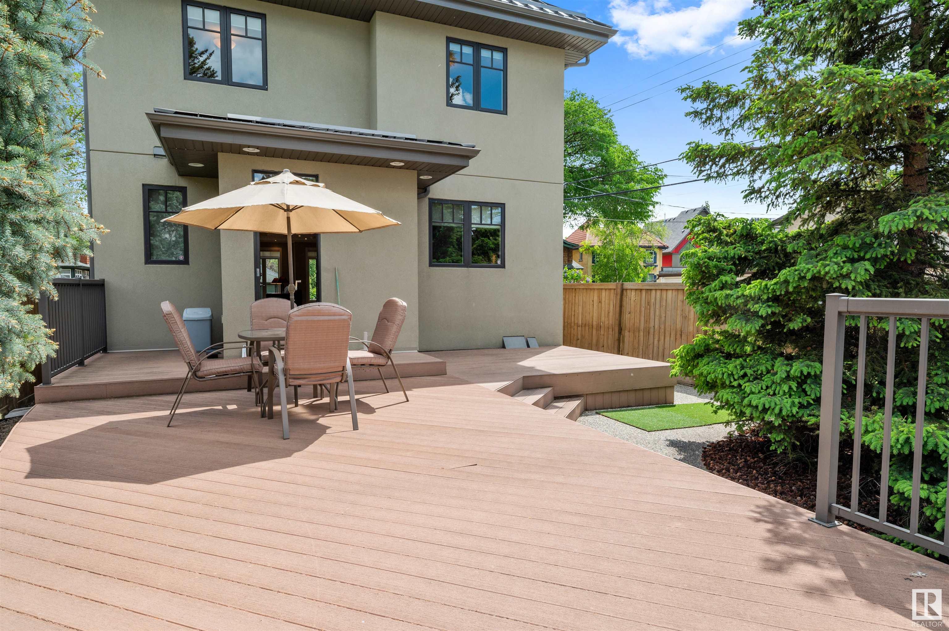      8728 101 AV NW , Edmonton,  ,T5H 0A9 ;  Listing Number: MLS E4413267