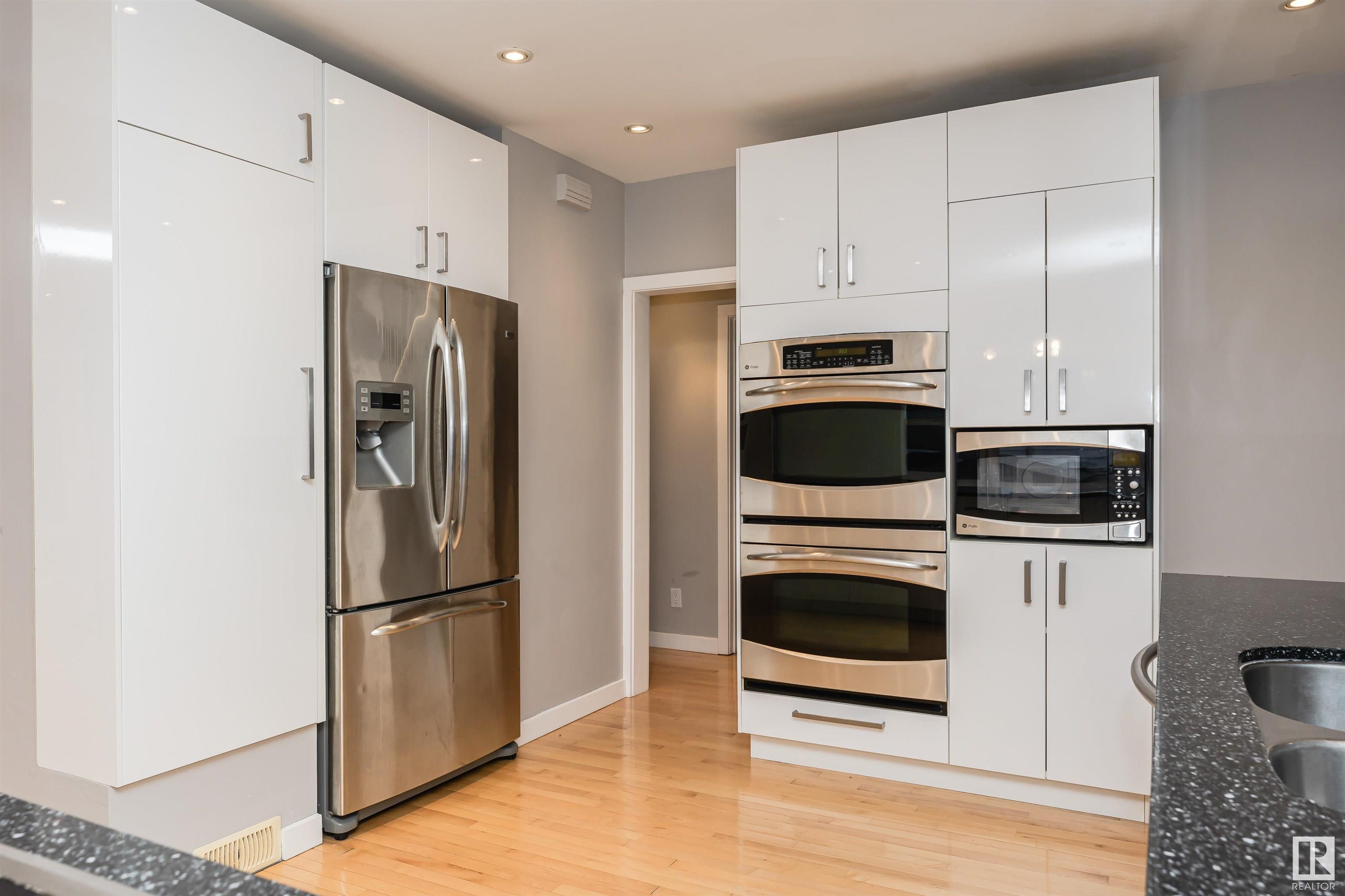      11231 75 AV NW , Edmonton,  ,T6G 0H4 ;  Listing Number: MLS E4413282