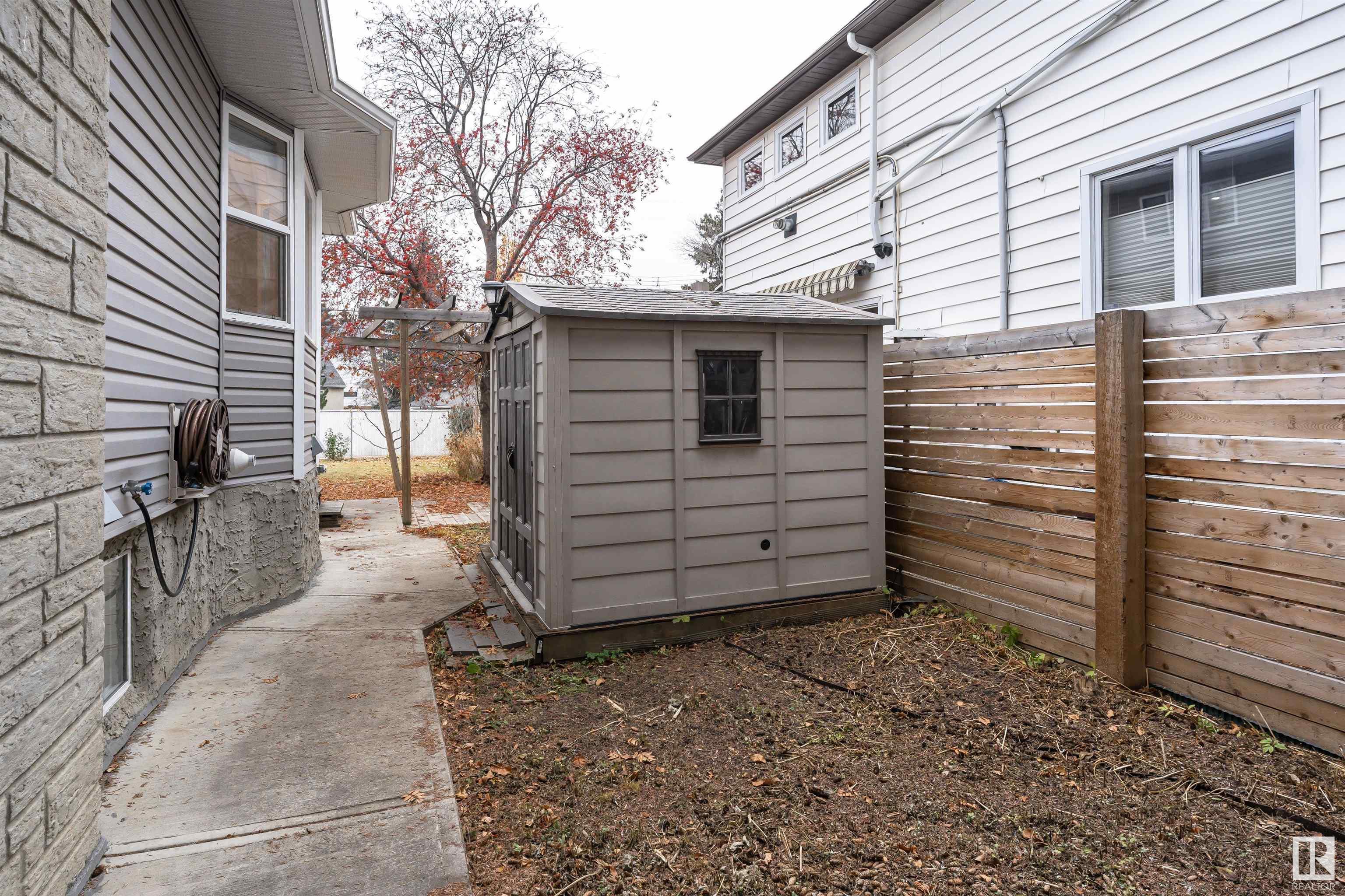     11231 75 AV NW , Edmonton,  ,T6G 0H4 ;  Listing Number: MLS E4413282