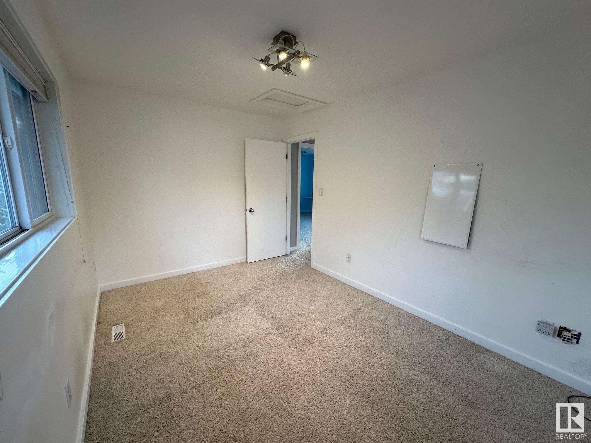      11231 75 AV NW , Edmonton,  ,T6G 0H4 ;  Listing Number: MLS E4413282
