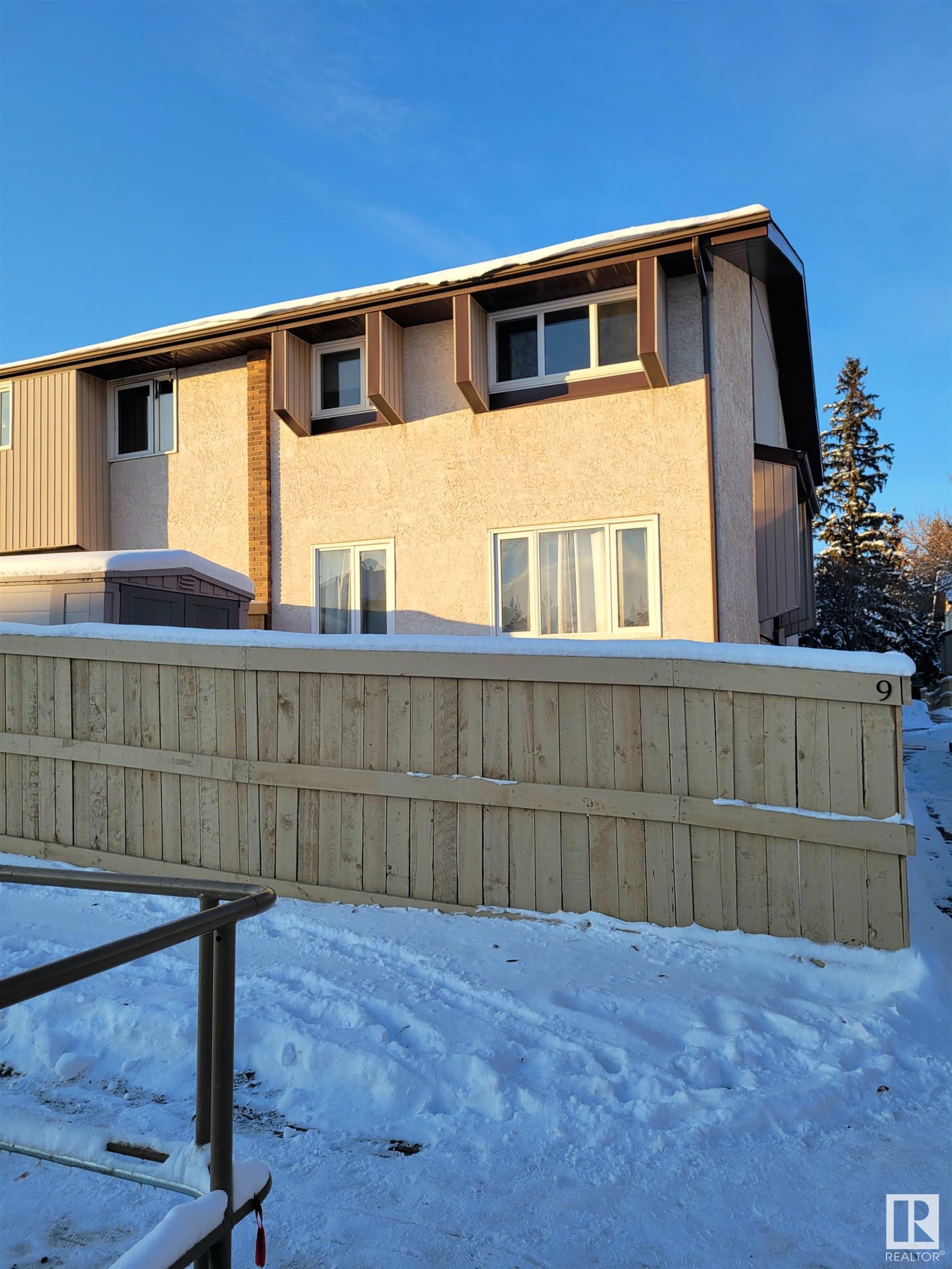      #9 14115 82 ST NW , Edmonton,  ,T5E 2V7 ;  Listing Number: MLS E4413478