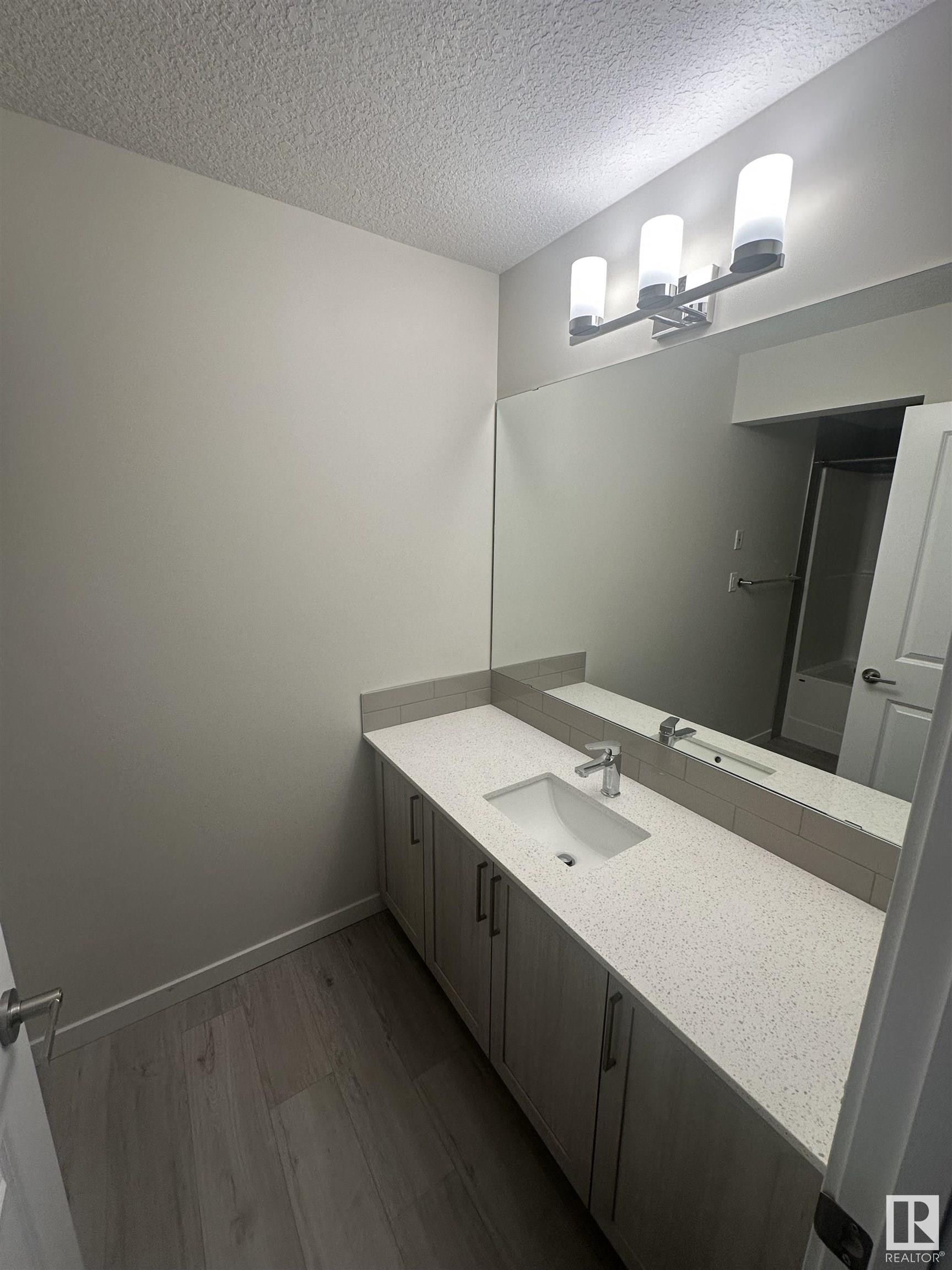      6308 KING WD SW , Edmonton,  ,T6W 5N9 ;  Listing Number: MLS E4413529