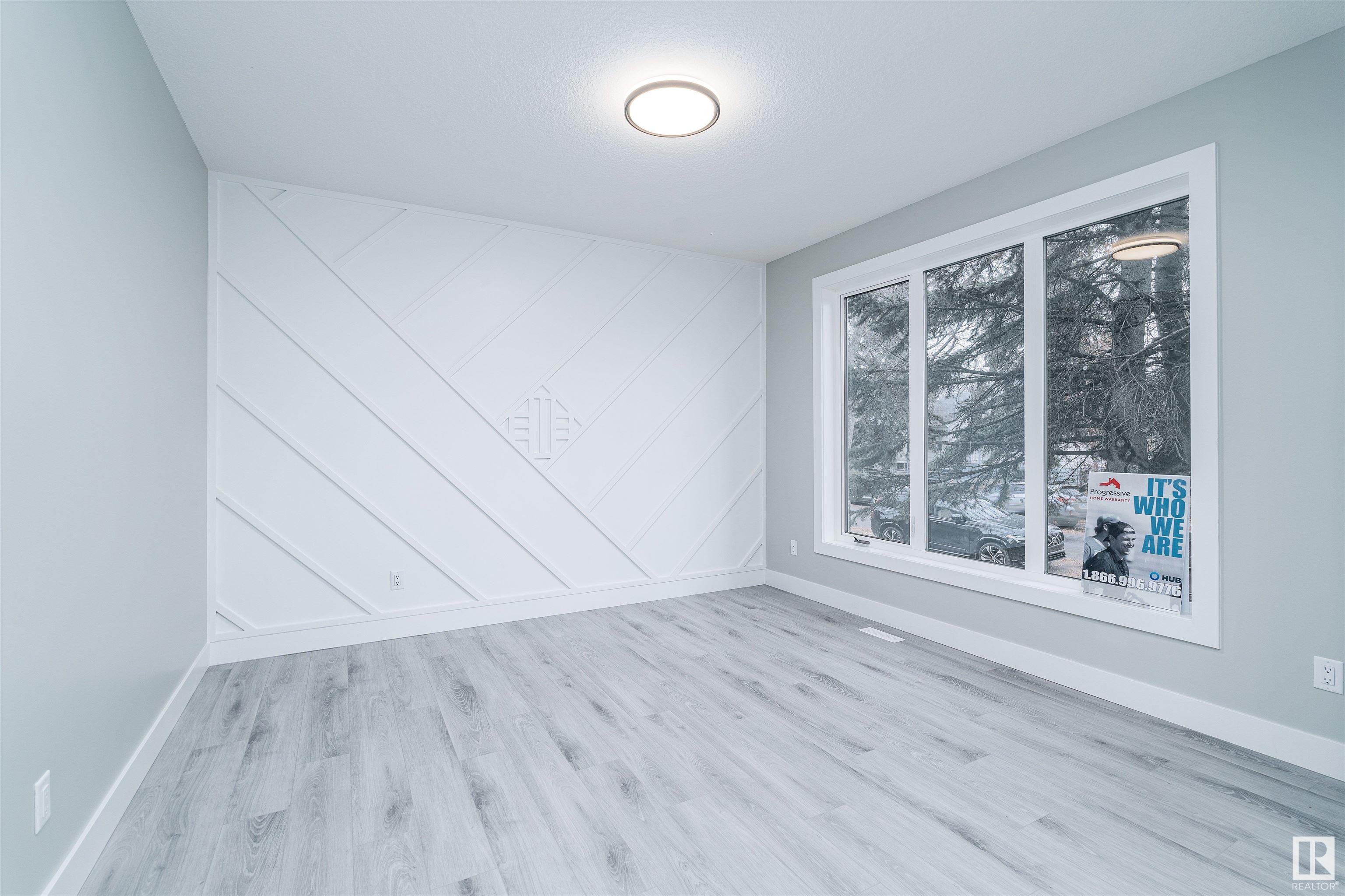      9738 72 AV NW , Edmonton,  ,T6E 0Y8 ;  Listing Number: MLS E4413562