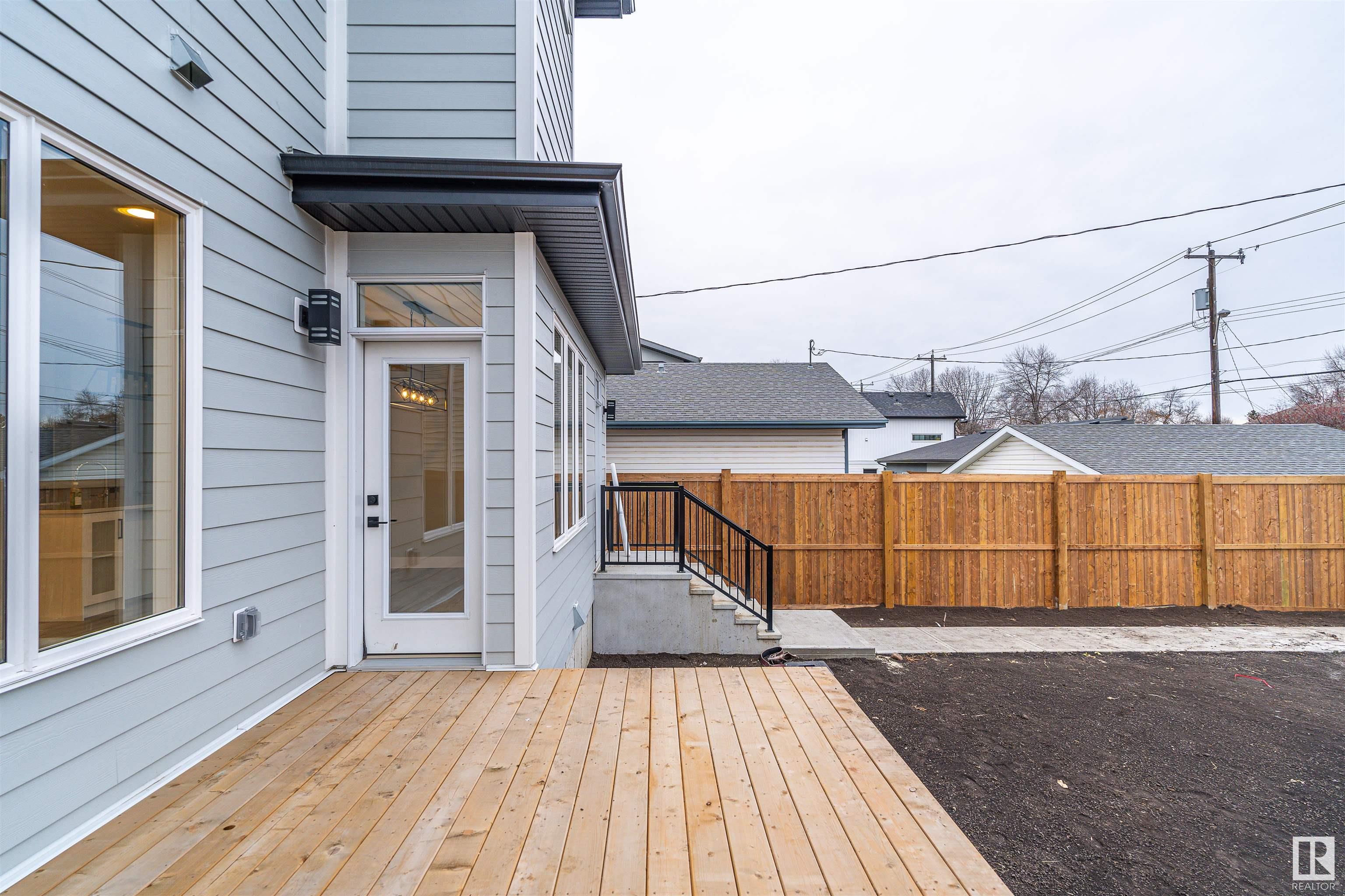      9738 72 AV NW , Edmonton,  ,T6E 0Y8 ;  Listing Number: MLS E4413562
