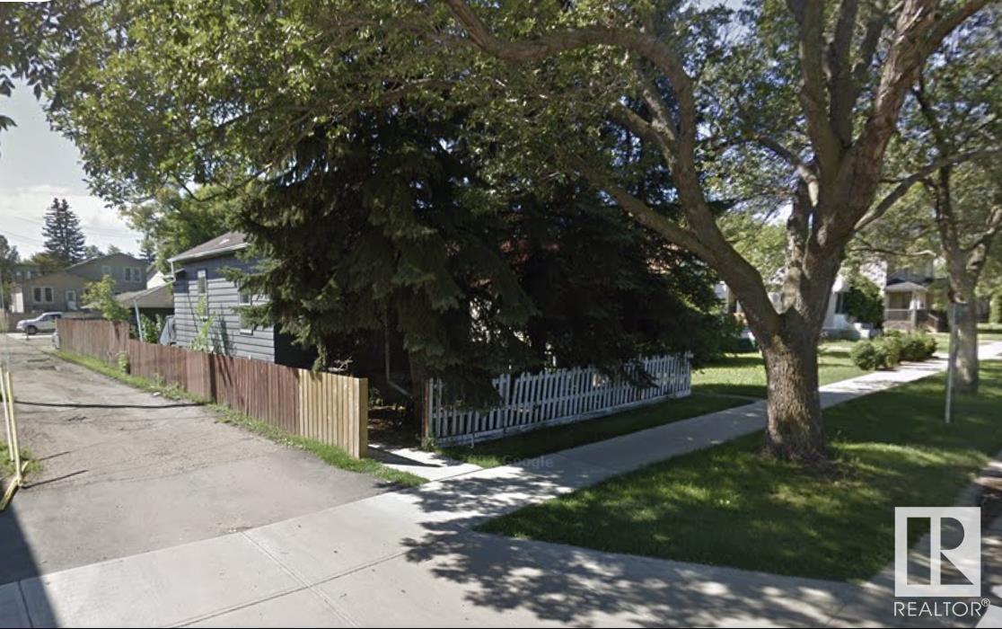      10417 70 AV NW , Edmonton,  ,T6H 2E7 ;  Listing Number: MLS E4413579
