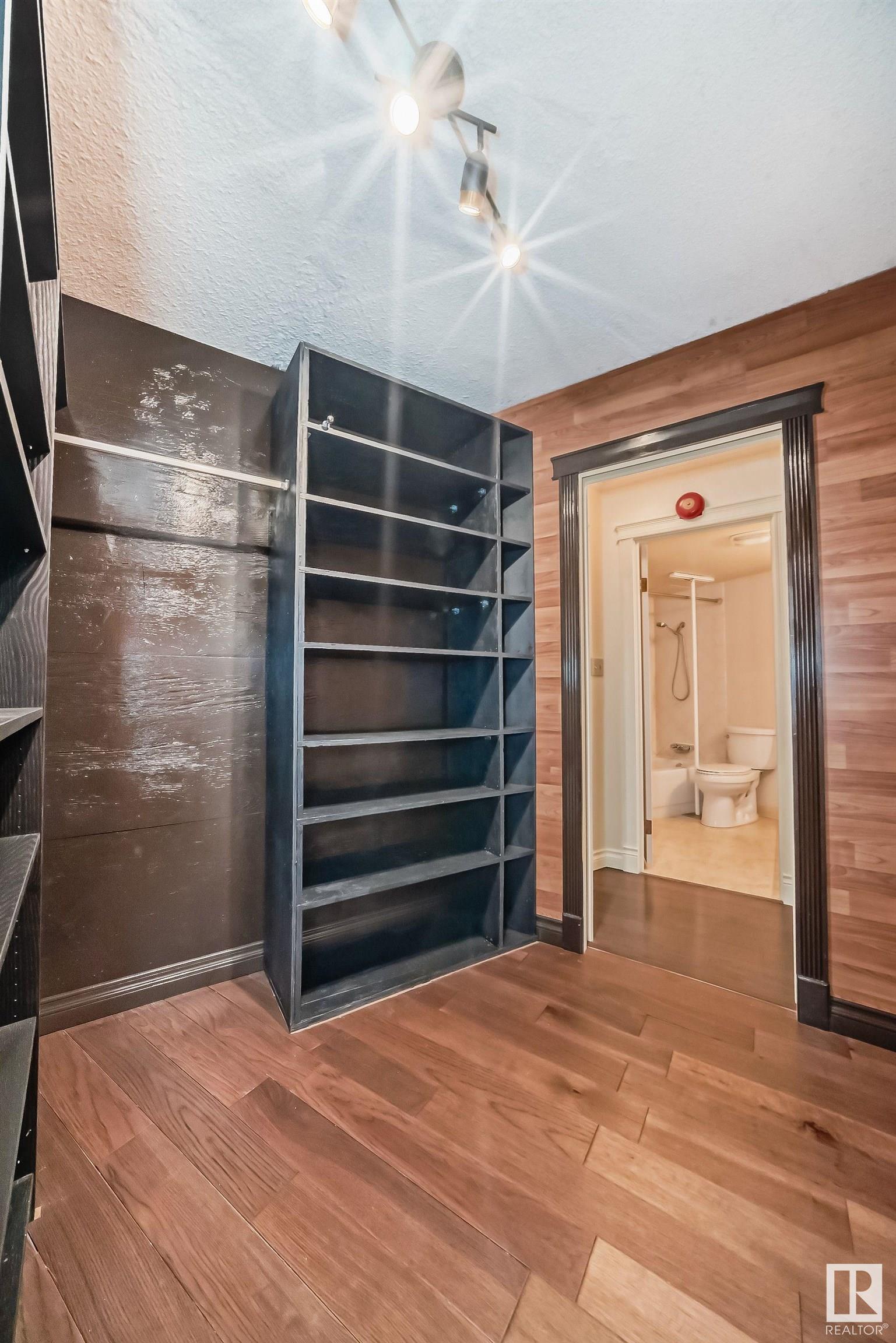      #607 10045 117 ST NW NW , Edmonton,  ,T5K 1W8 ;  Listing Number: MLS E4413621
