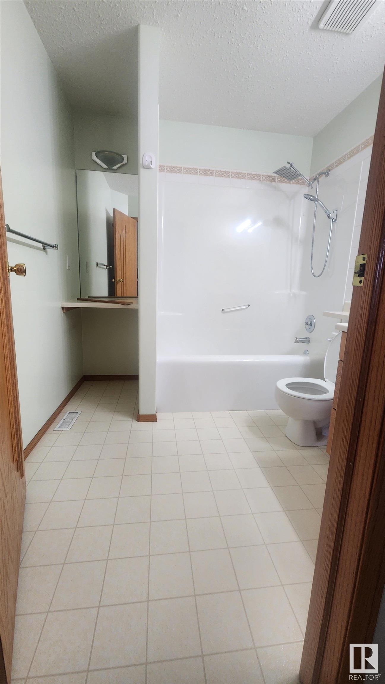      14515 131 ST NW , Edmonton,  ,T6V 1G8 ;  Listing Number: MLS E4413681